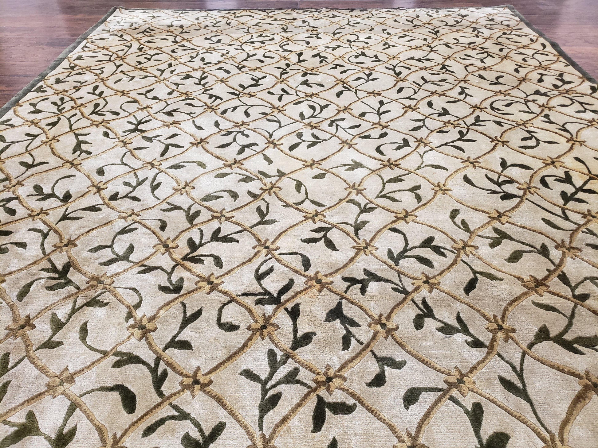 Vintage Tibetan Nepalese Area Rug 9x12, Wool Hand-Knotted, Beige Nepali Soft Pile Carpet, 9 x 12 Living Room Modern Dining Room Rug - Nuvé
