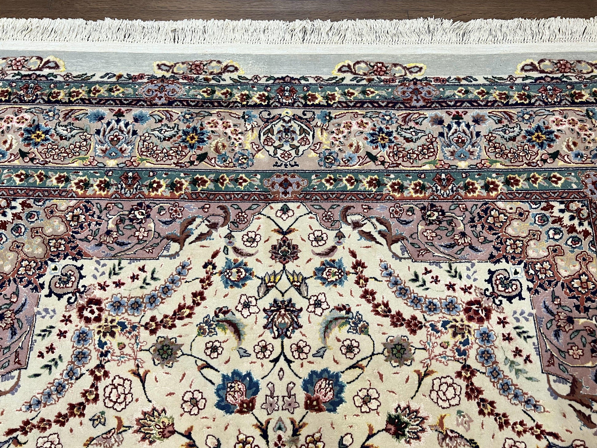 Beautiful Pak Persian Rug 6x9, Floral Medallion, Wool and Silk, Highly Detailed Elegant Carpet, Vintage Oriental Rug 6 x 9, Cream and Gray - Nuvé