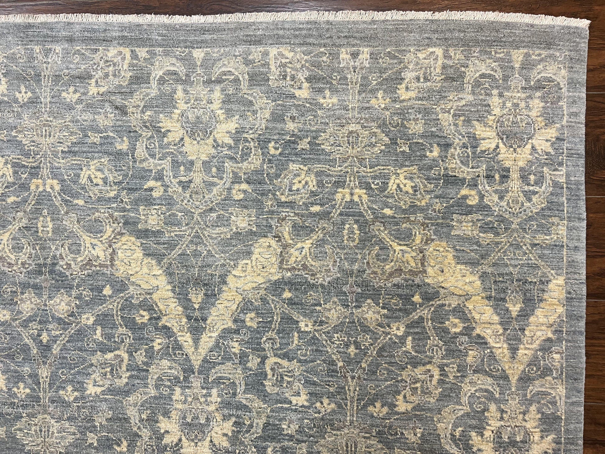 Contemporary Pakistani Rug 5 x 6.6, Handmade Floral Wool Rug, Spanish Pattern - Nuvé