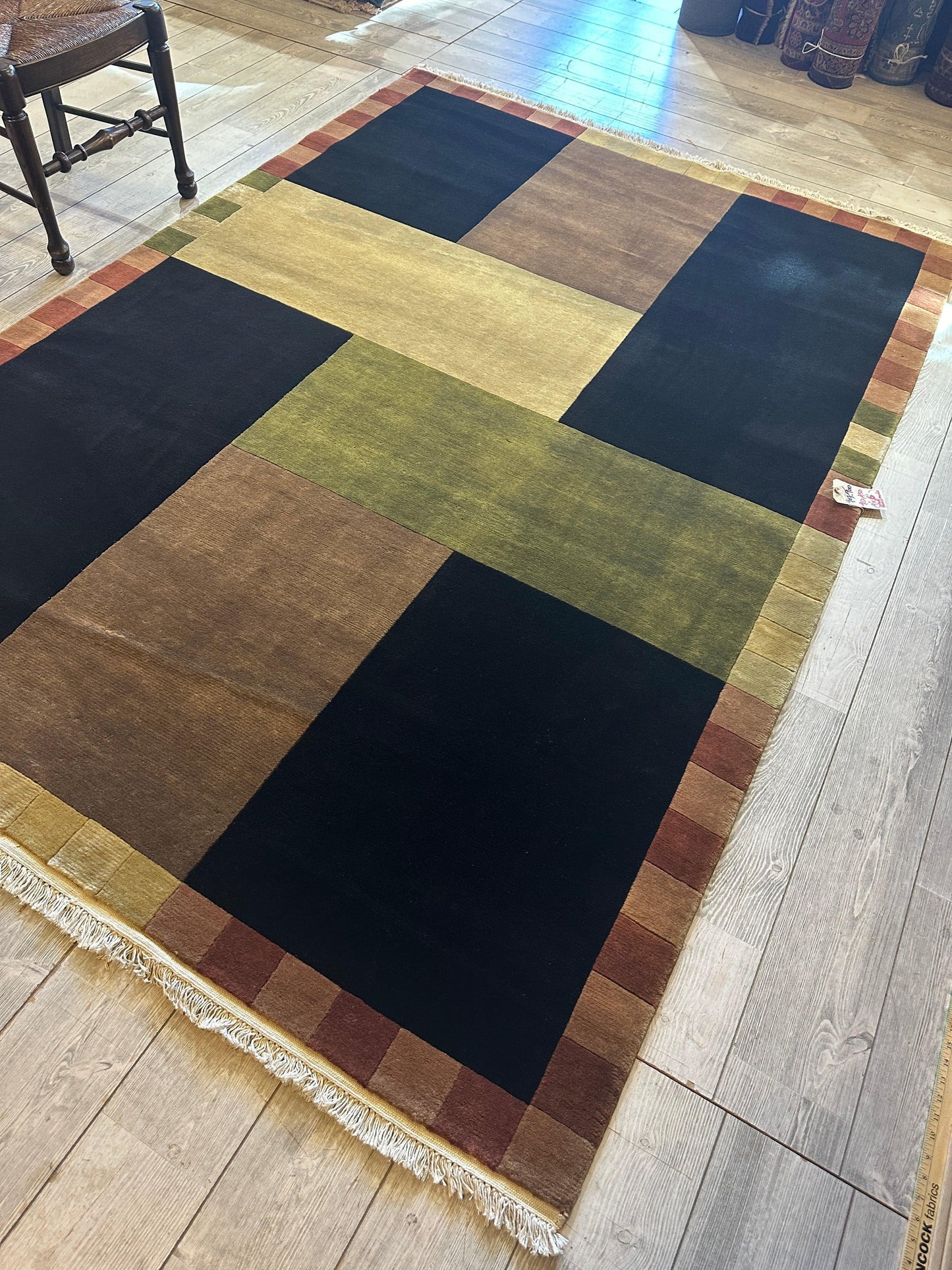 Beautifull Hand Knotted Abstract Area Rug 6’ x 9’ - Nuvé