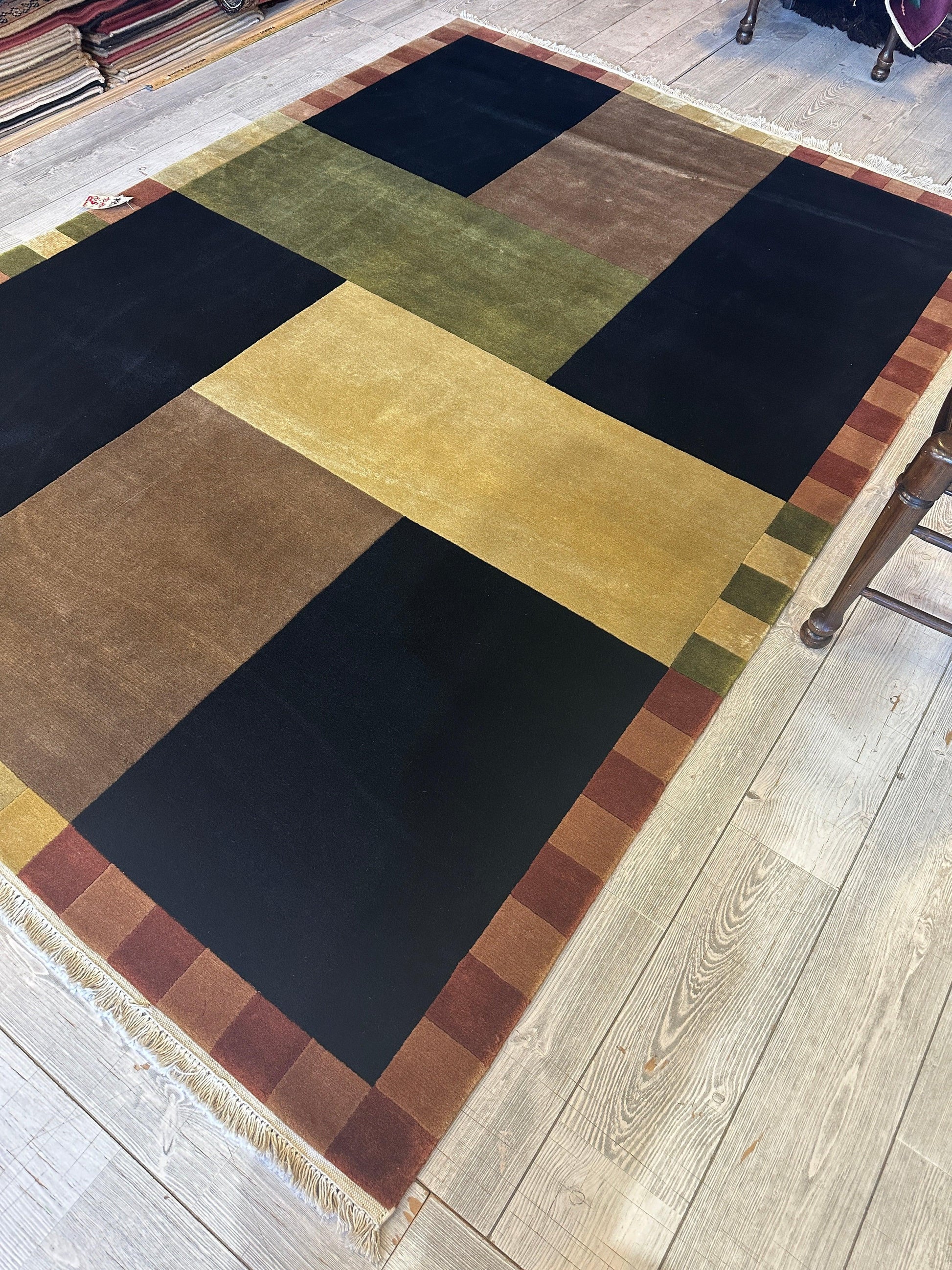Beautifull Hand Knotted Abstract Area Rug 6’ x 9’ - Nuvé