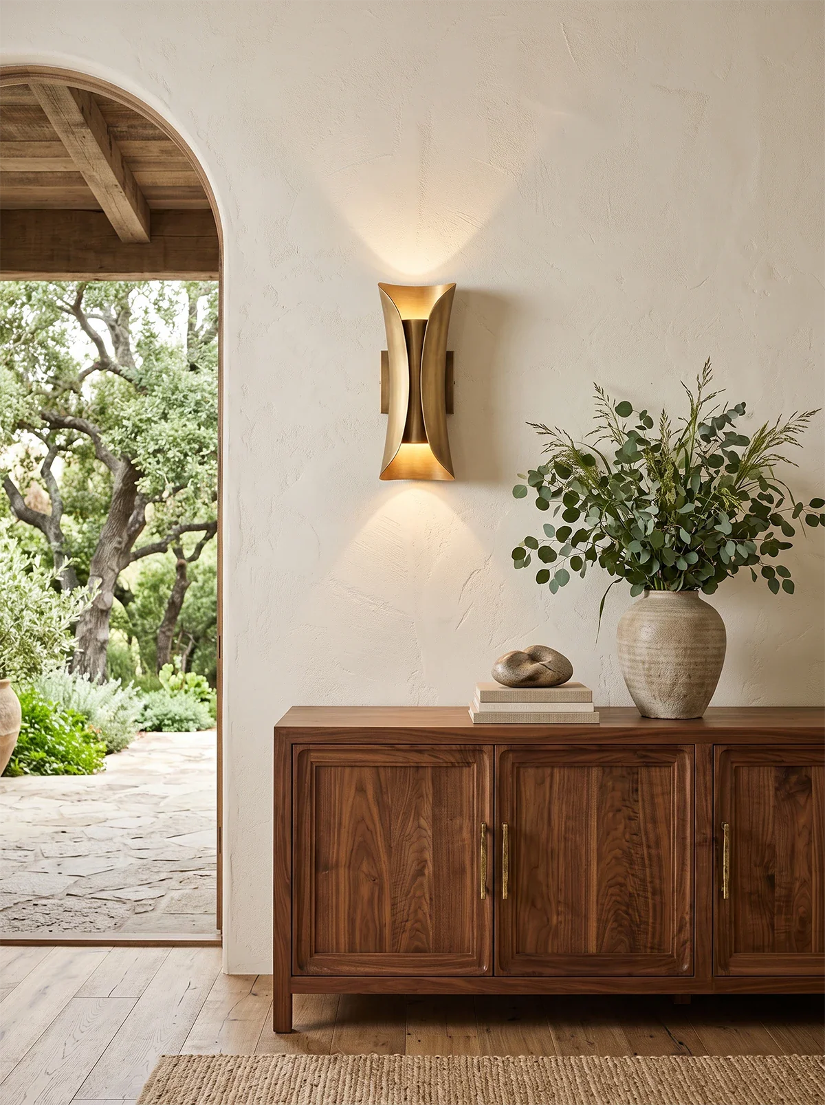 Bronze Modern Wall Lamp