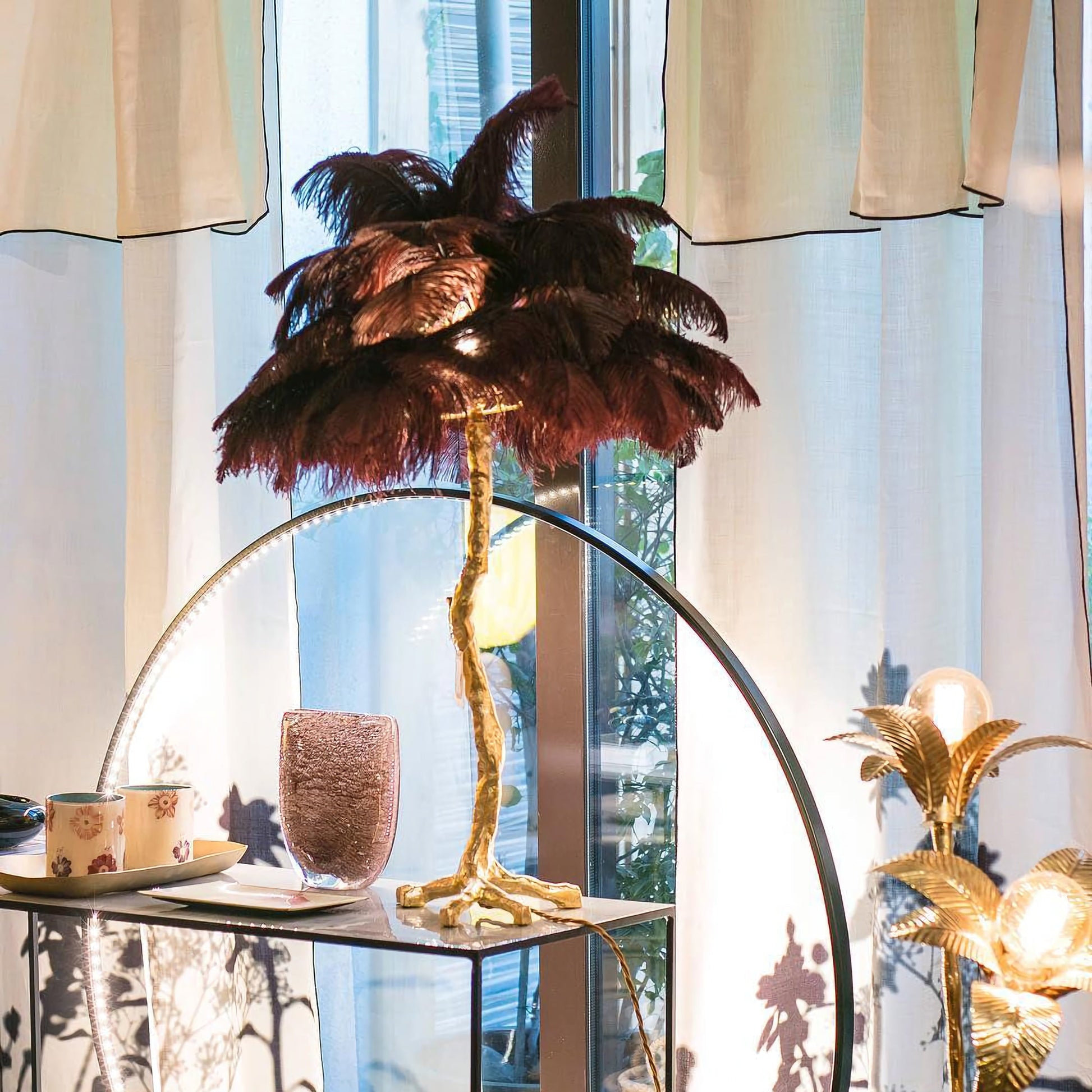 Ostrich Feather Table Lamp - Nuvé
