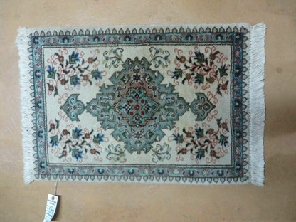 1' 9" X 2' 5" Handmade Indian Wool Rug Lahore Floral Design Small Oriental Rug Beige & Teal - Nuvé