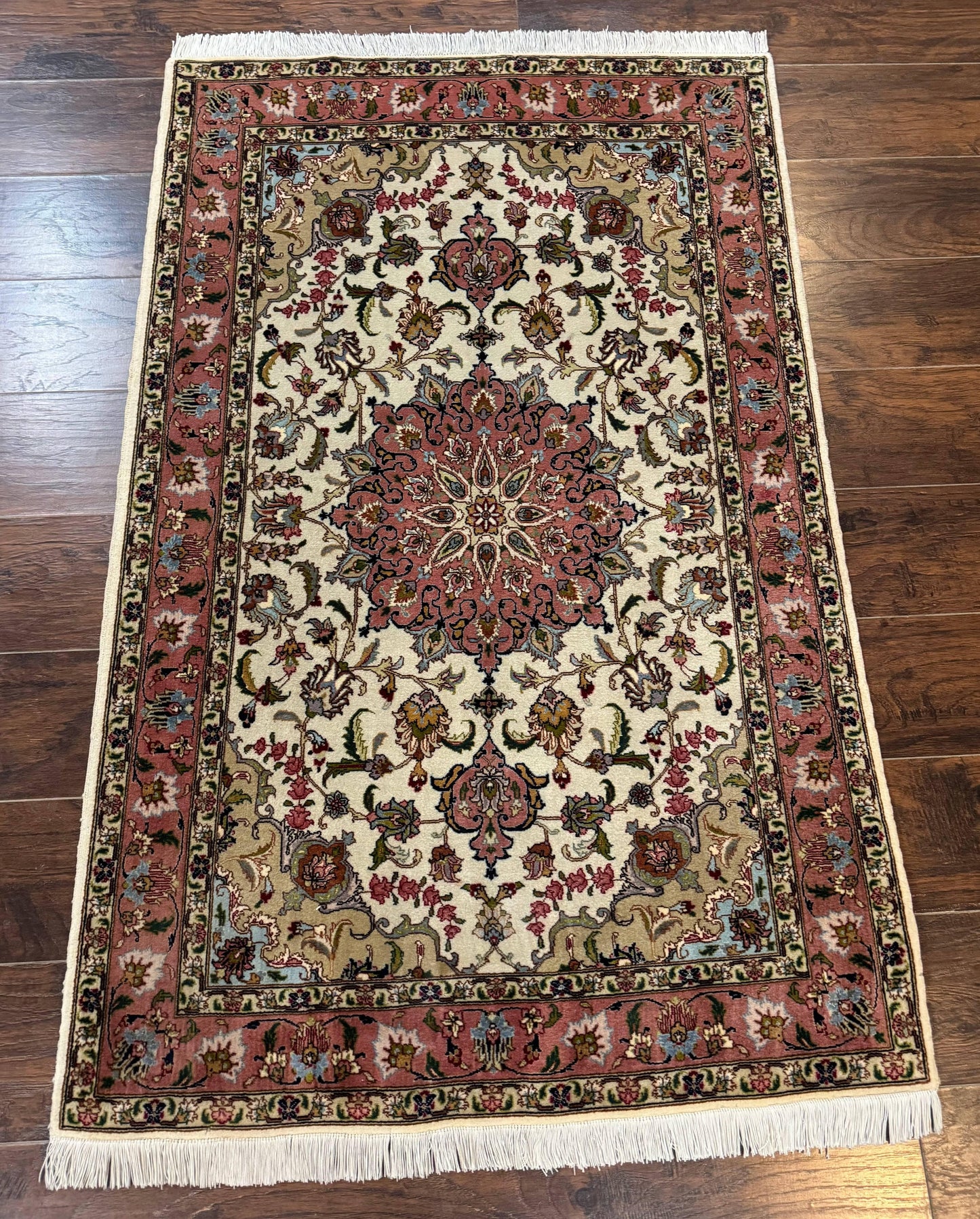 Fine Persian Tabriz Rug 3x5, Floral Medallion, 340 KPSI, Ivory Salmon - Nuvé
