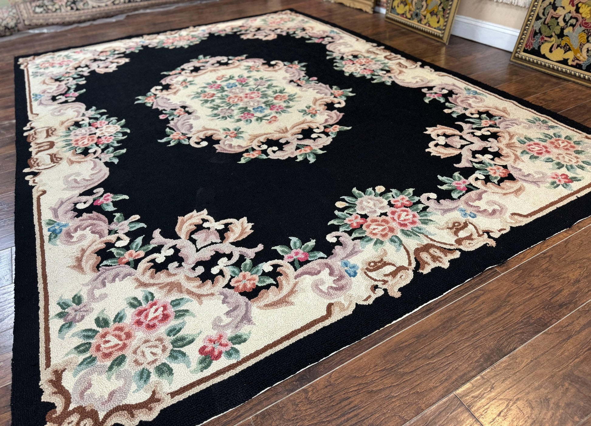 Aubusson Rug 8x11, Black and Ivory, Hooked Rug, Vintage, Wool - Nuvé