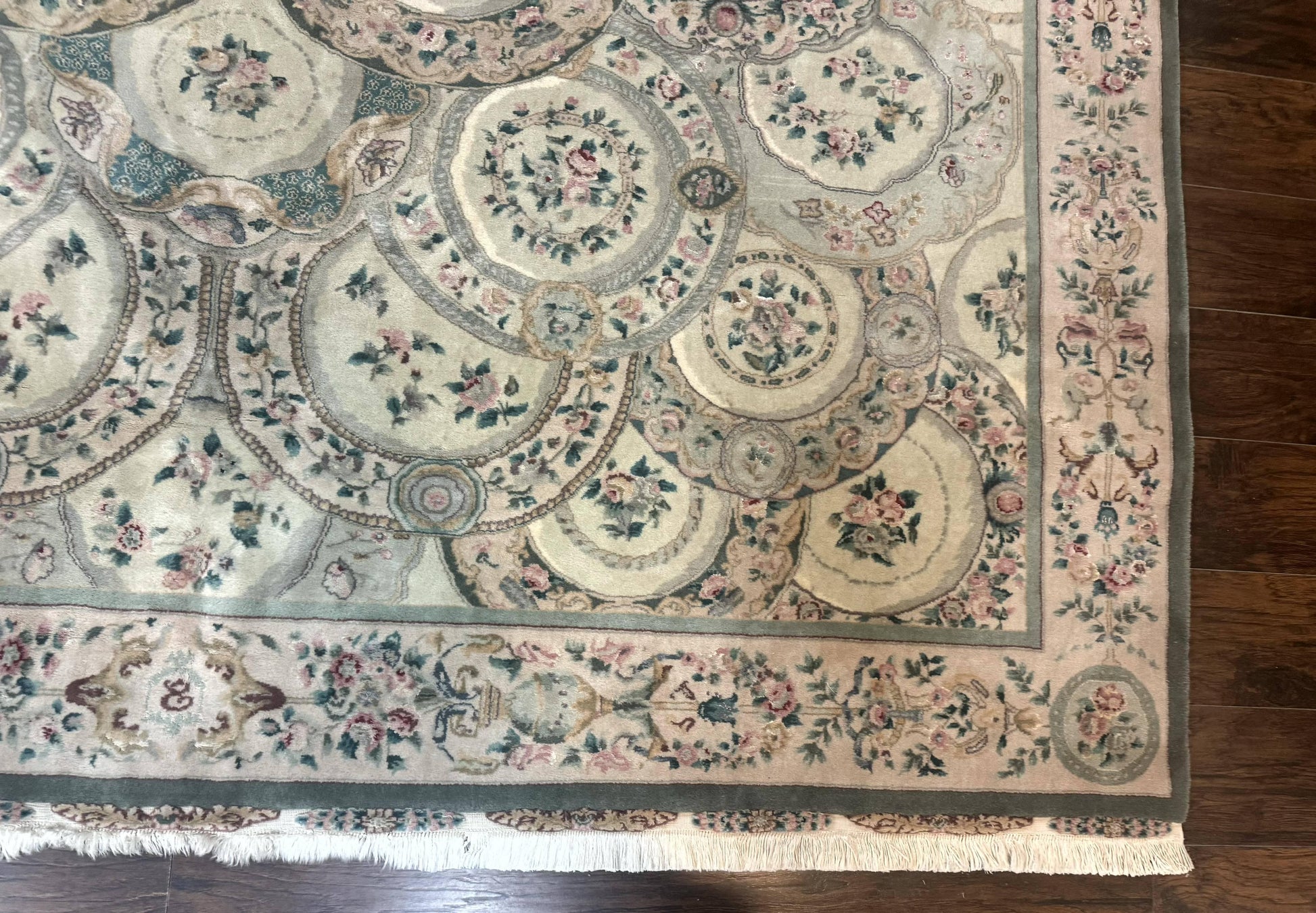 Pak Persian Rug 9x12, Wool with Silk Highlights, European Design, Floral, Green - Nuvé