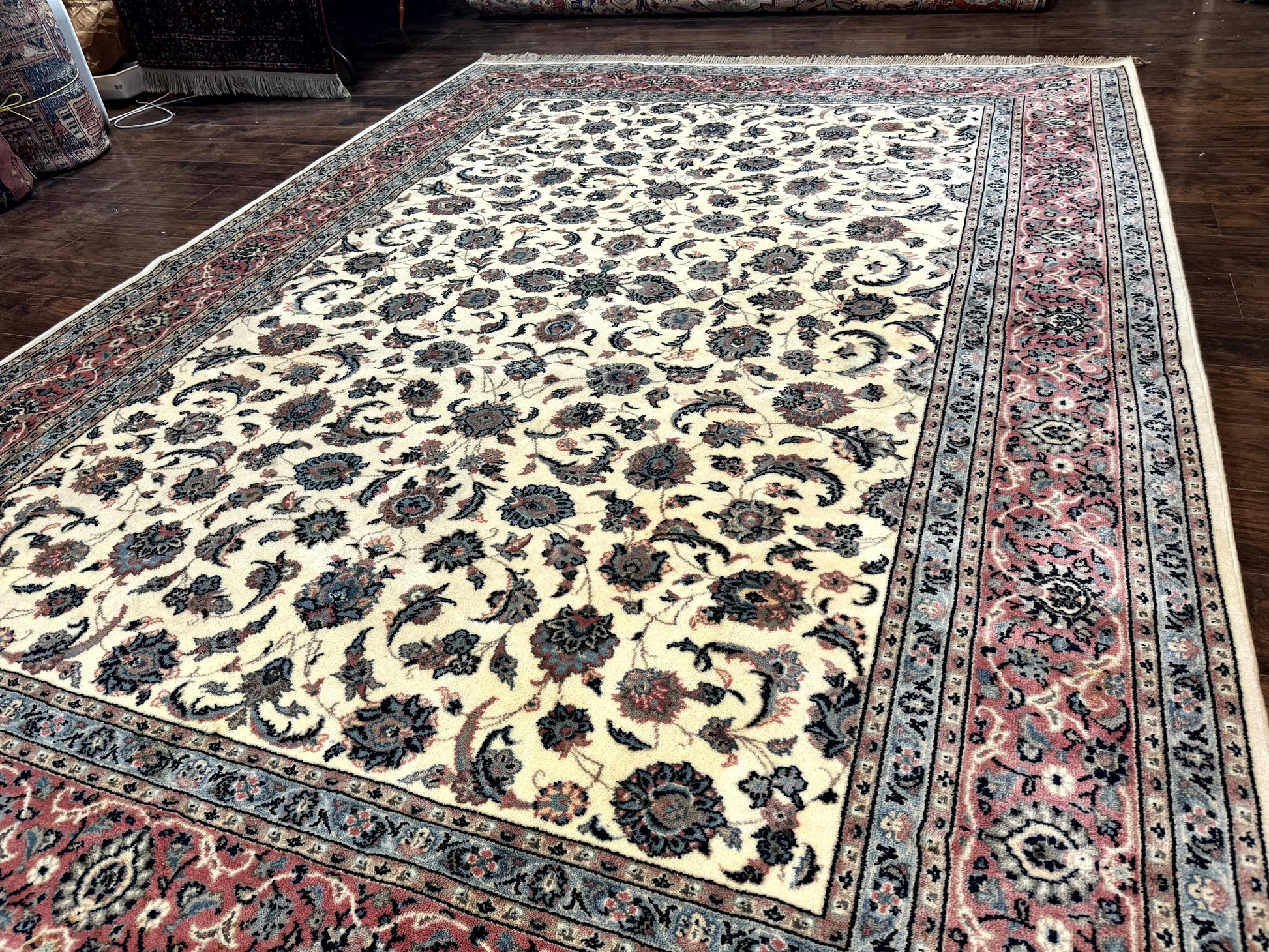 Karastan Rug 8.8 x 12, Ivory Rose Kashan #768, Wool Pile Karastan Carpet, Original 700 Series, Rare, Discontinued, Vintage - Nuvé