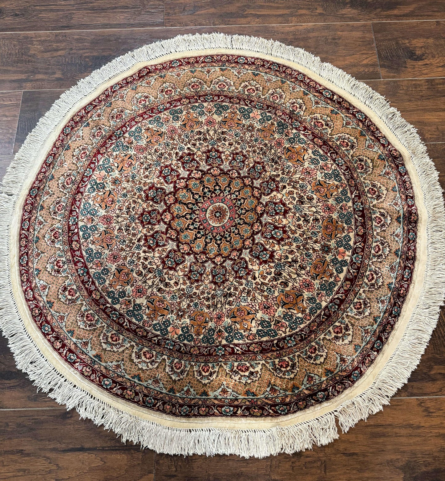 Round Silk Rug 3x3, Extremely Fine 580 KSPI, Sino Persian Round Handmade Carpet, Silk on Silk - Nuvé