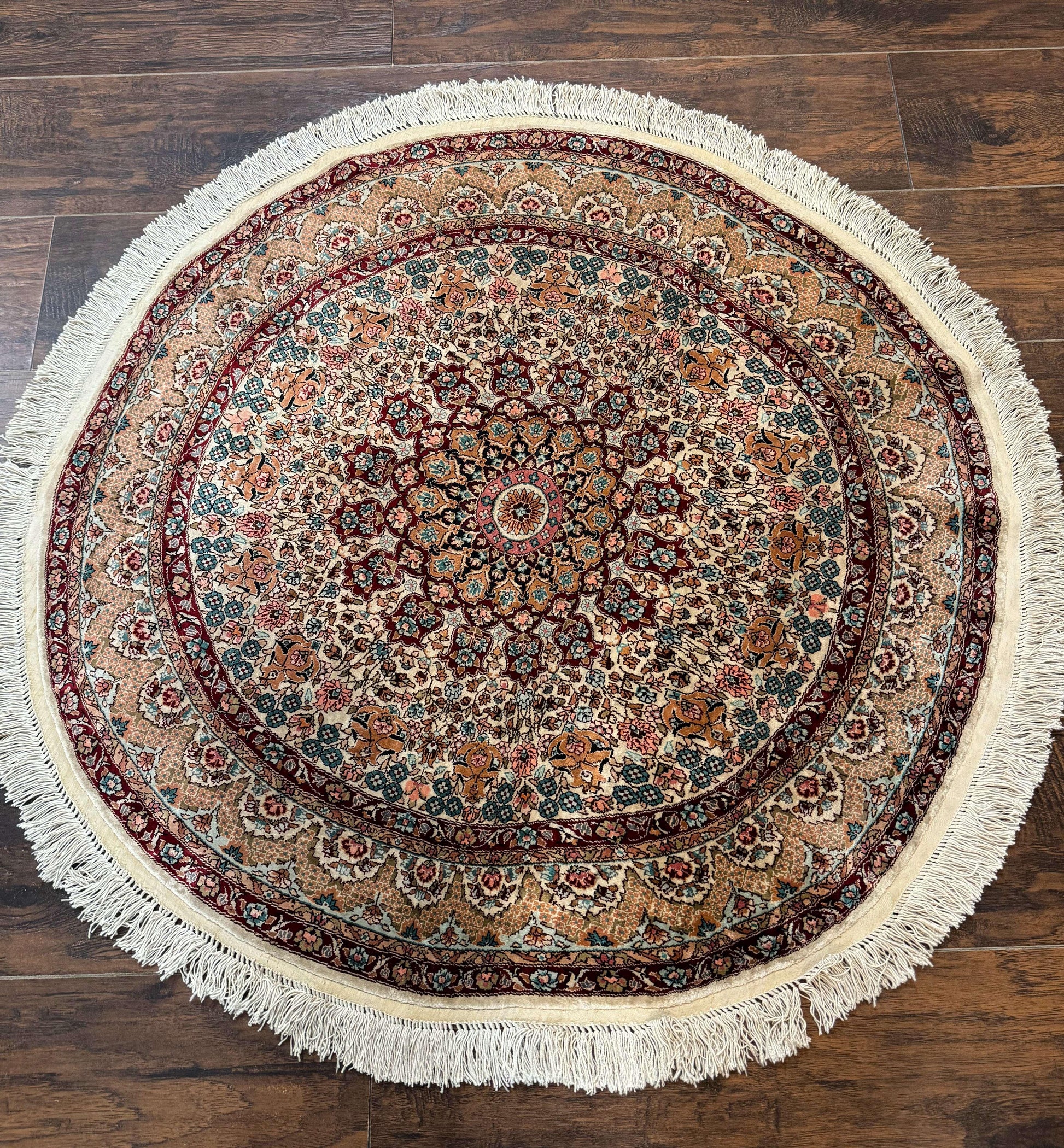 Round Silk Rug 3x3, Extremely Fine 580 KSPI, Sino Persian Round Handmade Carpet, Silk on Silk - Nuvé