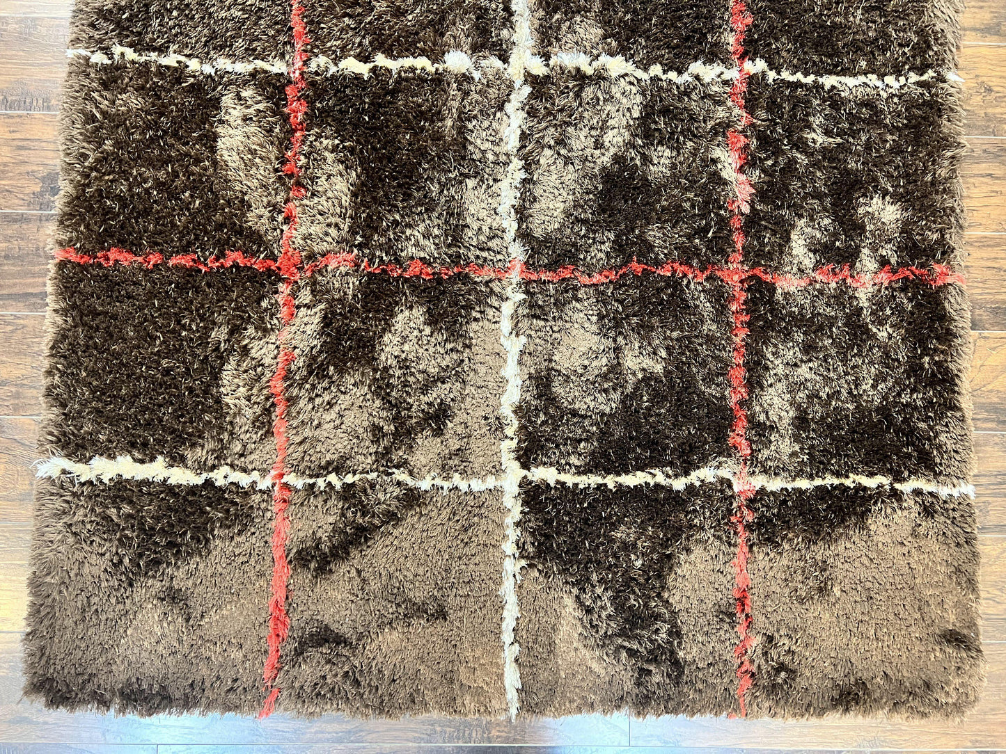 Shag Rug 6x8, Brown, Panel Design - Nuvé