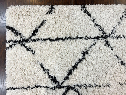 Modern Shag Rug 5x7, Ivory and Black Area Rug 5 x 7 ft - Nuvé
