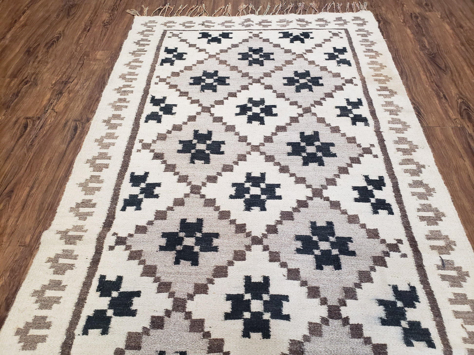 Semi Antique South American Blanket 4x8, Wool Hand-Woven Flatweave Kilim Rug, Handmade Antique Vintage Runner, Ivory & Blue, Diamond Panel - Nuvé