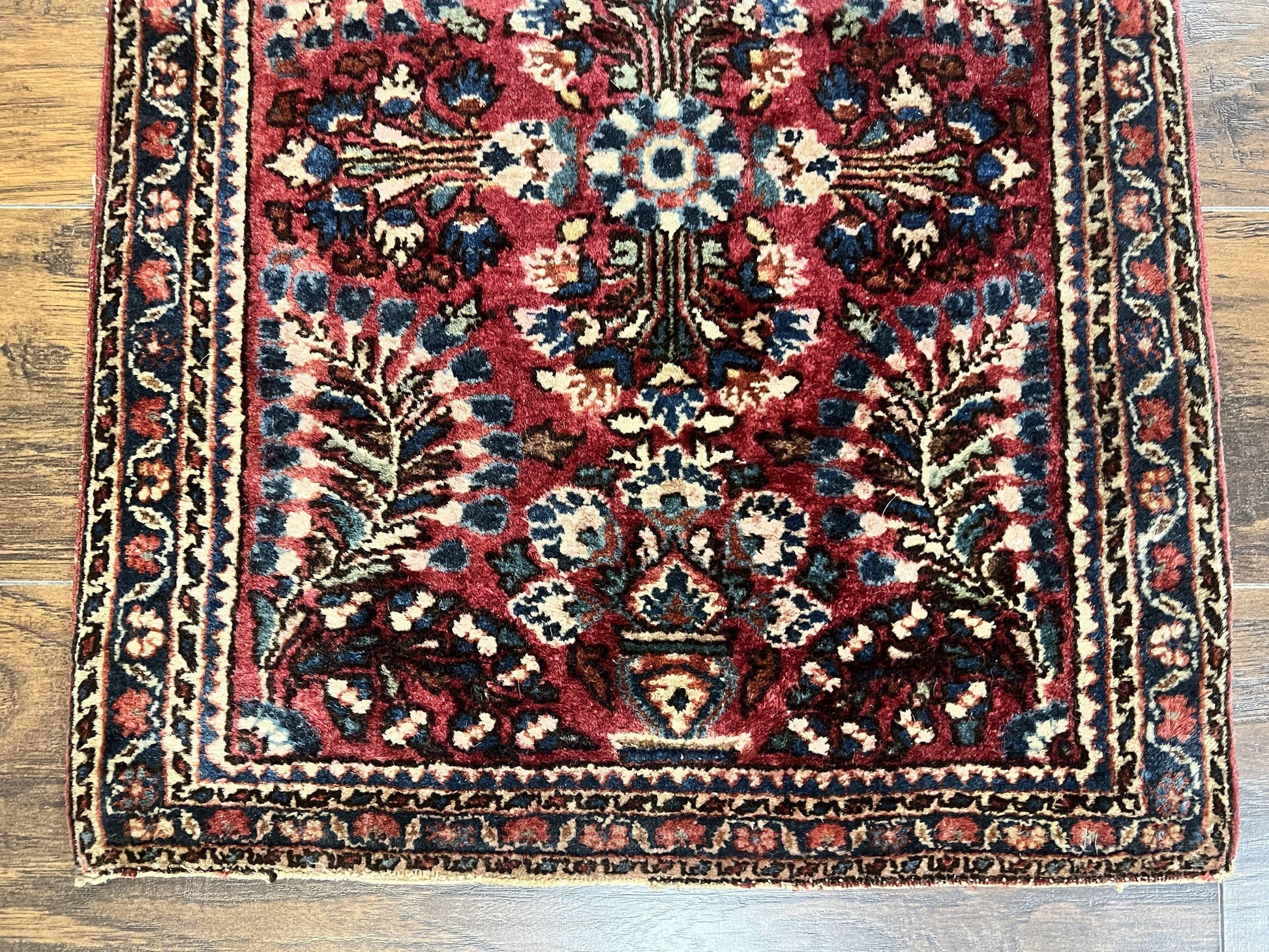 Antique Persian Sarouk Rug 2 x 2.5, Small Sarouk Carpet, Red Floral 1920s Red, Fine 170 KPSI, Wool Handmade Rug - Nuvé