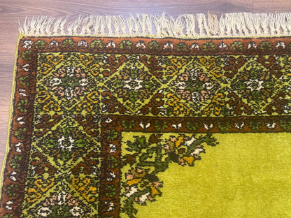 Moroccan Rug 6x8, Semi Open Field, Vintage, Lime Green, Wool Carpet - Nuvé