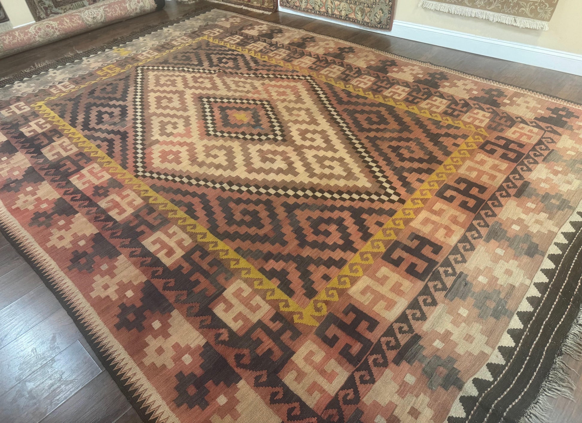 Antique Persian Tribal Kilim Rug 9x12, Zig Zag Pattern Kilim, Zarand Rug, Wool, Earth Tone Colors - Nuvé