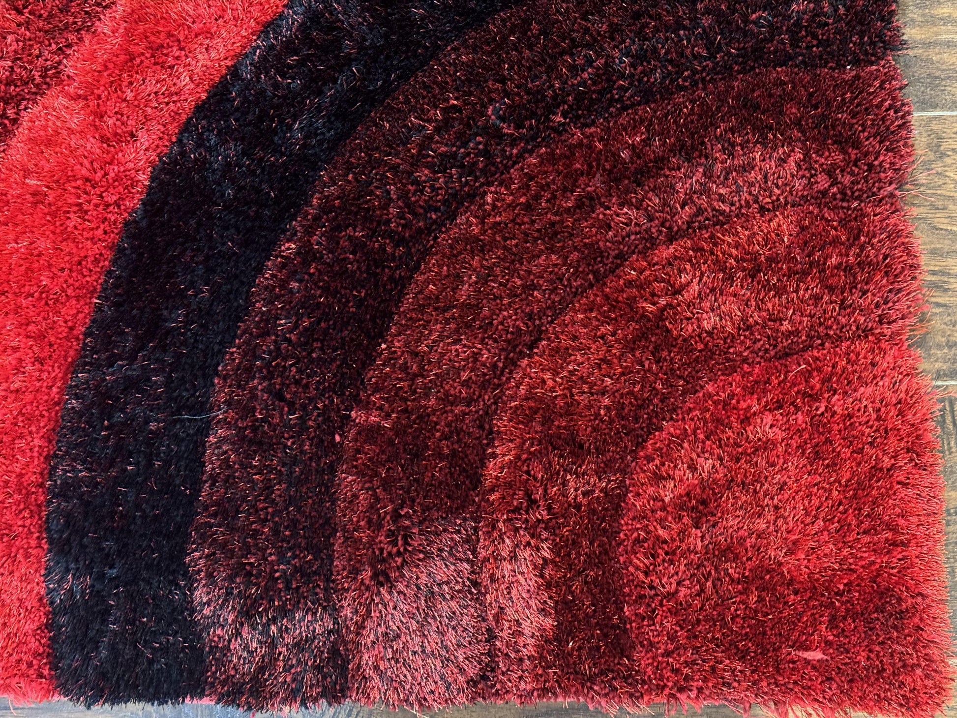 Red and Black Shag Rug 5x7, Pair A - Nuvé