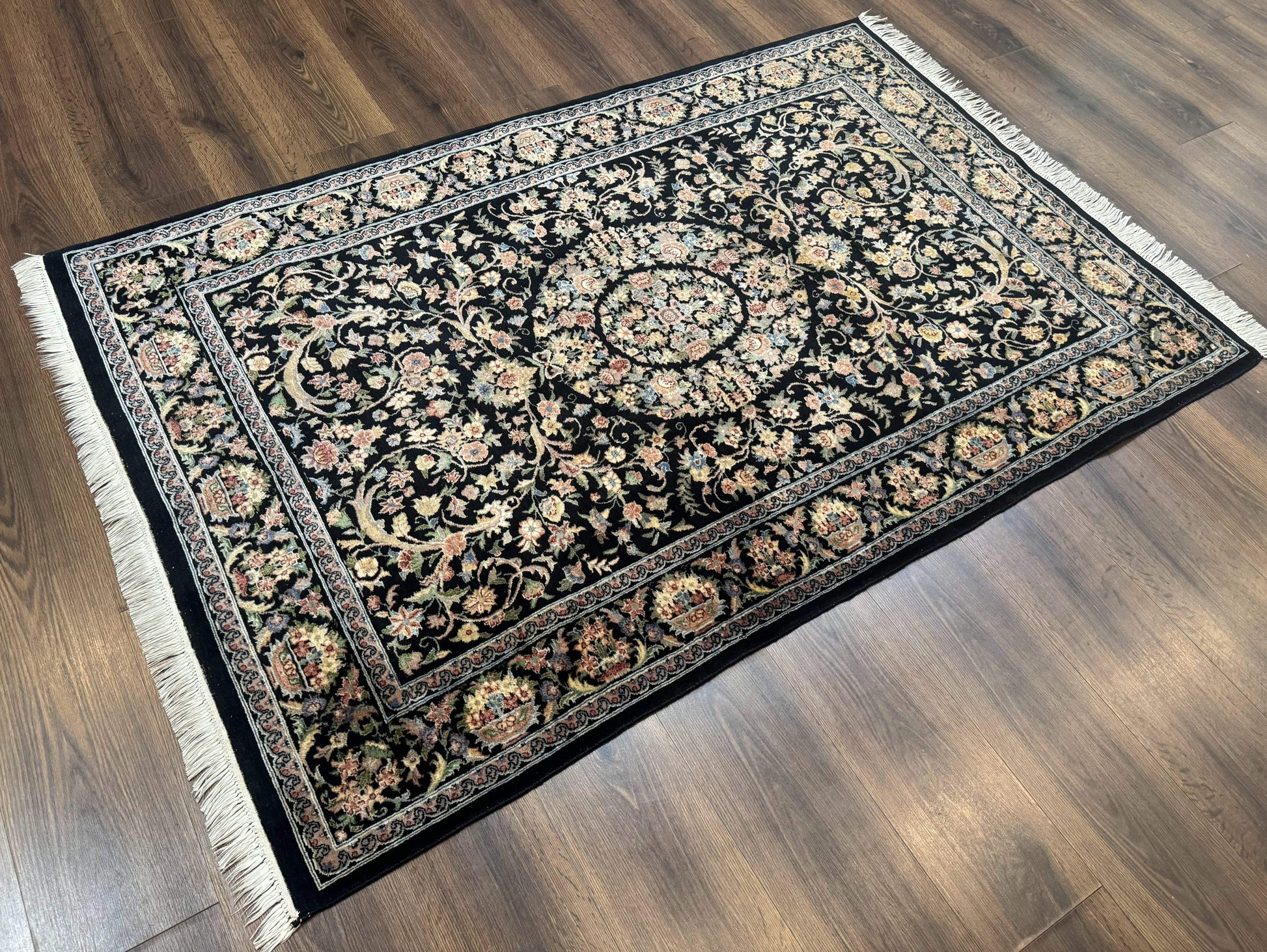 Sino Persian Rug 4x6, Very Fine 260 KPSI, Floral Medallion, Hand Knotted Wool Carpet - Nuvé