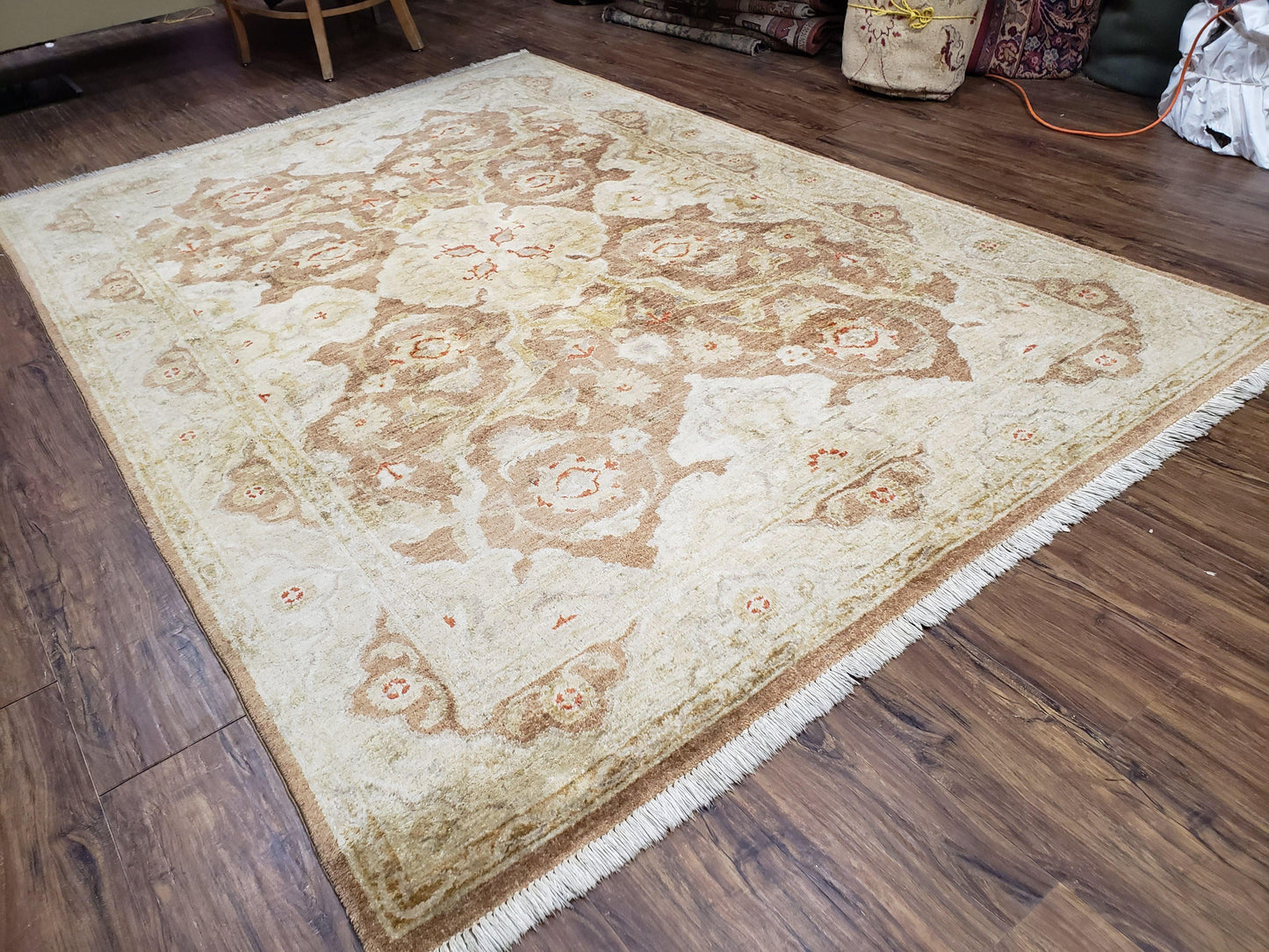 6x9 Pakistani Peshawar Rug, Handmade Wool Carpet, Soft Neutral Colors Rug, Vintage Rug for Modern Home - Nuvé
