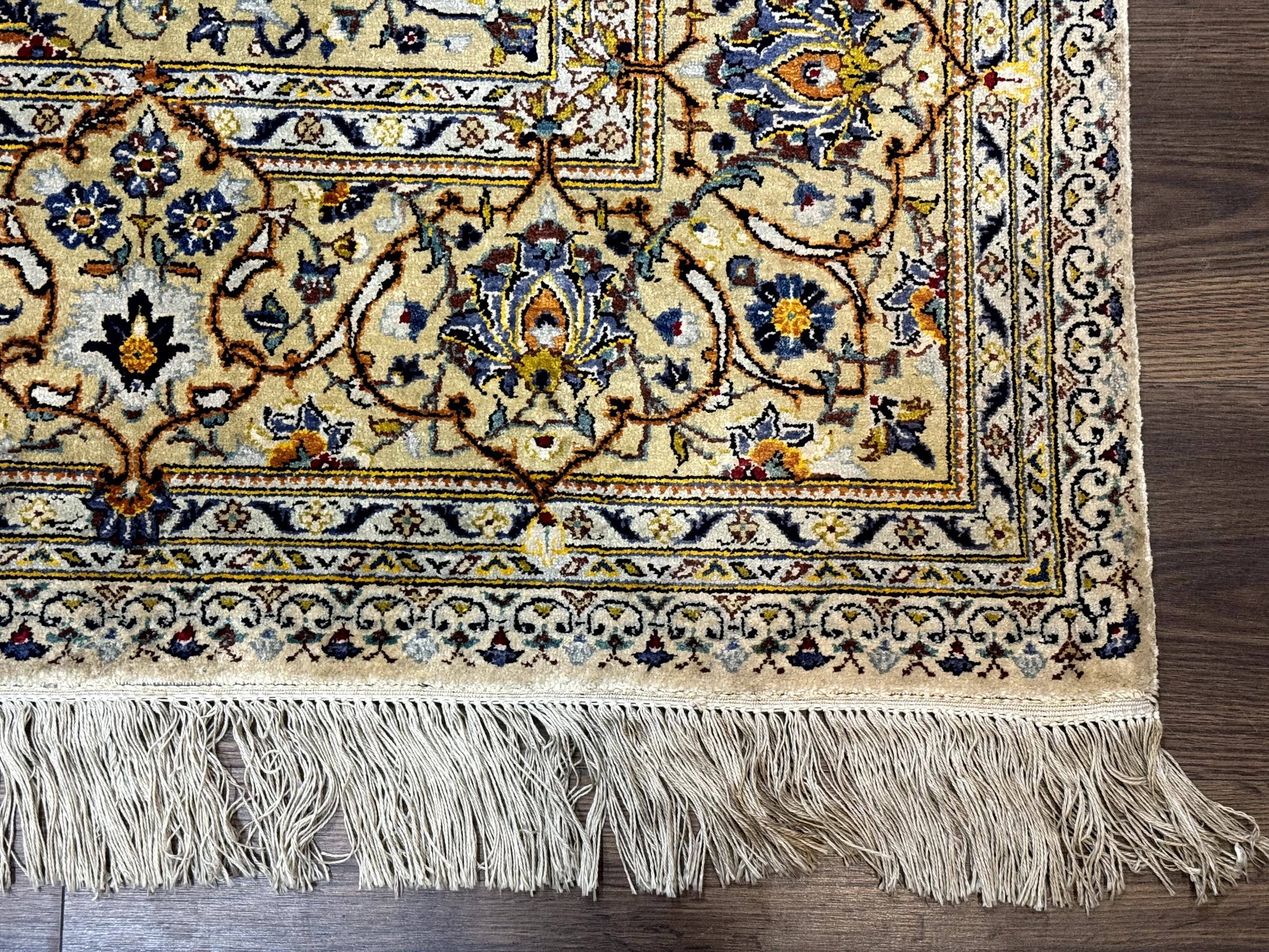 Rare Silk Persian Kashan Rug 4.6 x 7, Antique Fine 310 KPSI, Ivory - Nuvé