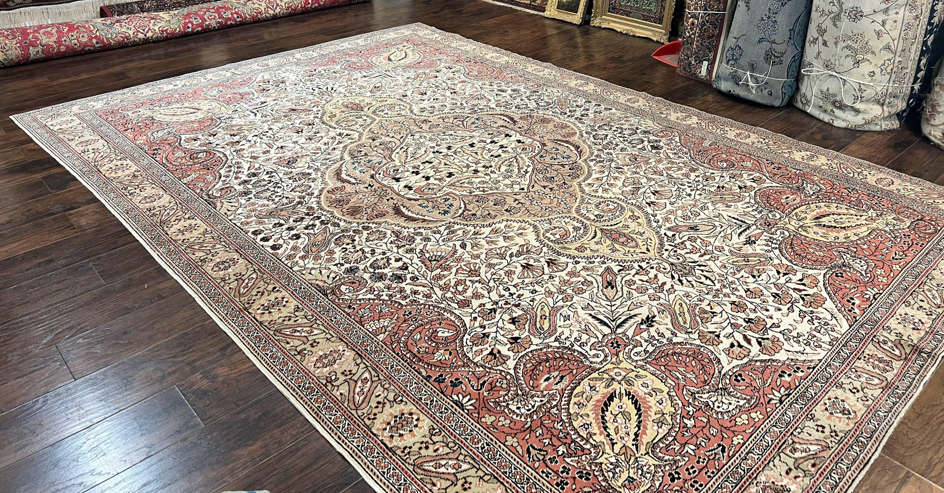 Turkish Sivas Rug 9x12, Handmade Vintage Wool Carpet, Cream Ivory - Nuvé