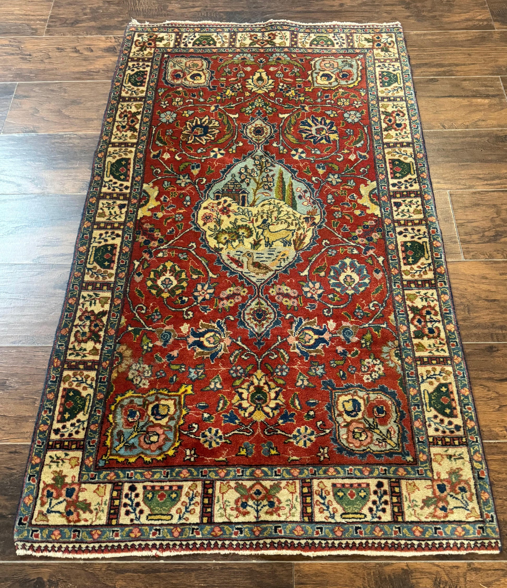 Small Persian Tabriz Rug 2.8 x 4.7, Red, Animal Pictorials, Semi Antique Vintage - Nuvé