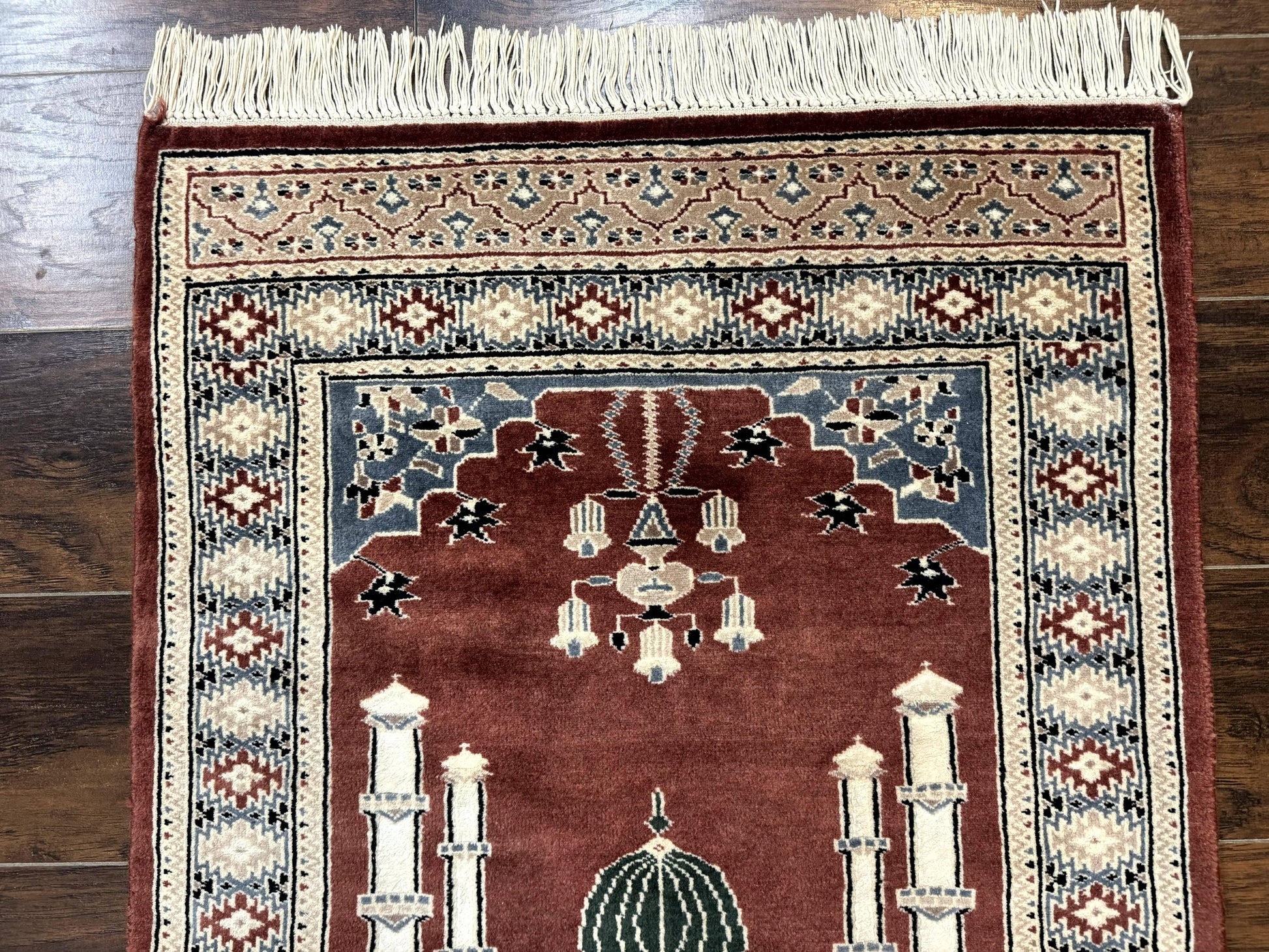 Small Pakistani Bokhara Prayer Rug 2.7 x 4 - Nuvé