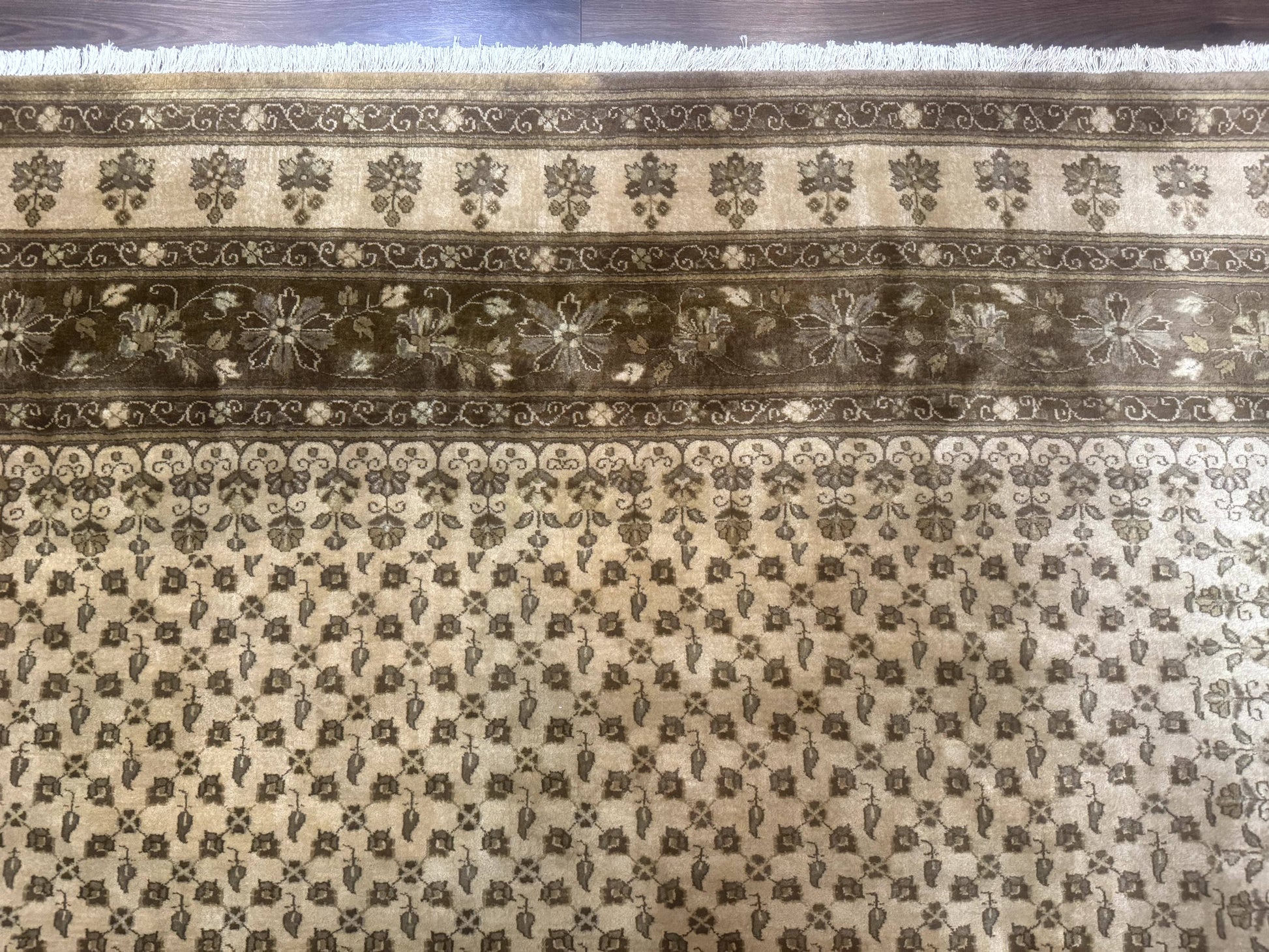 Indo Persian Rug, Allover Pattern, Beige, Wool Handmade Carpet - Nuvé
