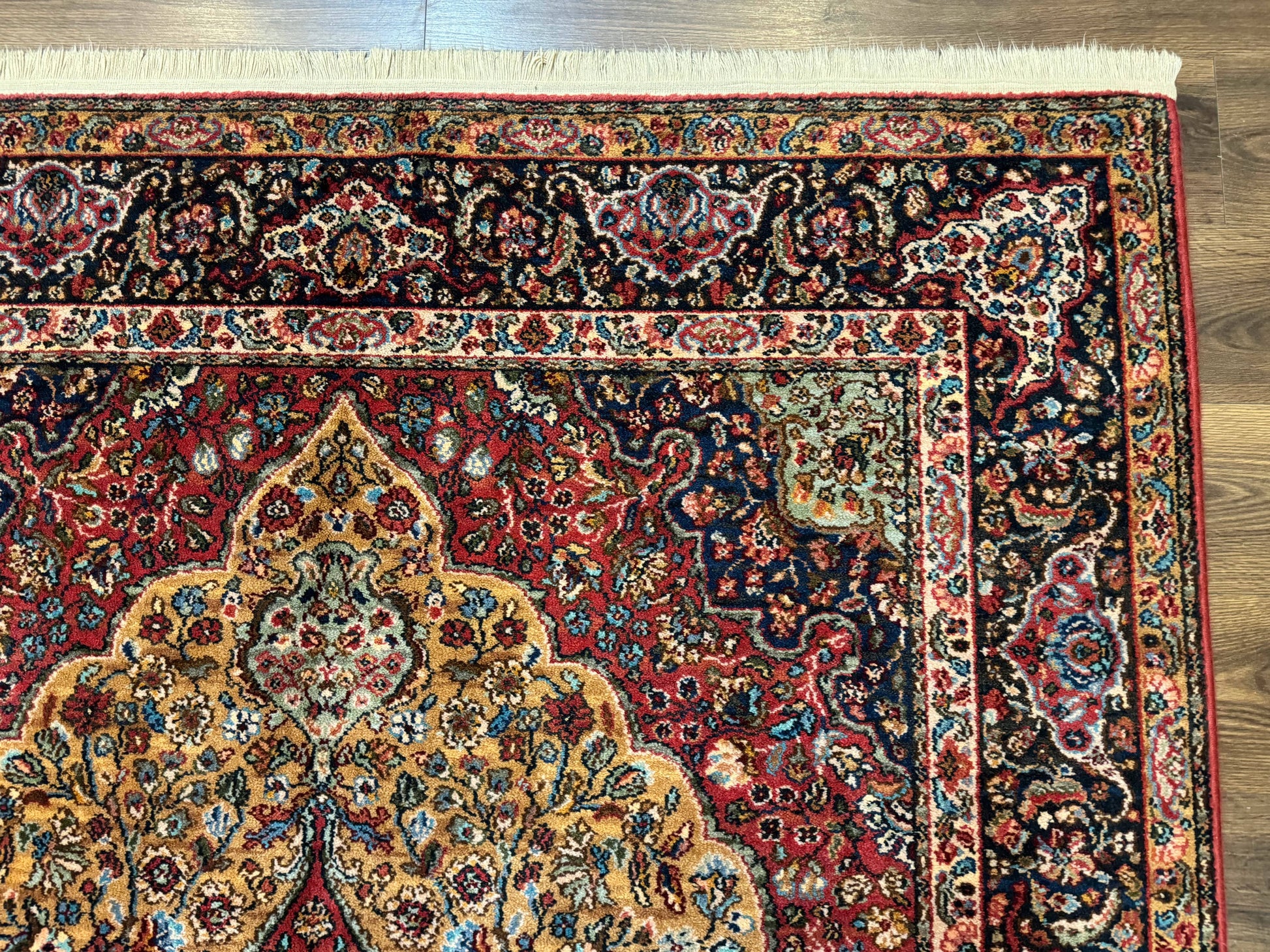 Karastan Rug 5.9 x 9 Medallion Kirman #700/718, Original 700 Series, Wool, Discontinued, Vintage - Nuvé