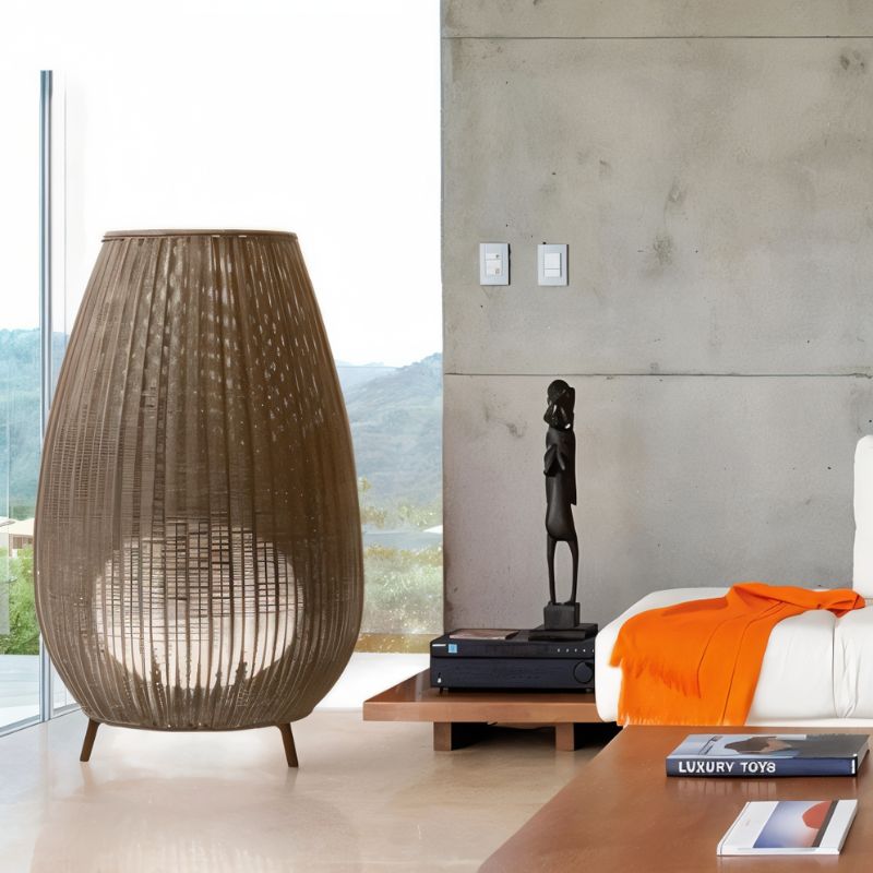 Candice Outdoor Floor Lamp - Nuvé