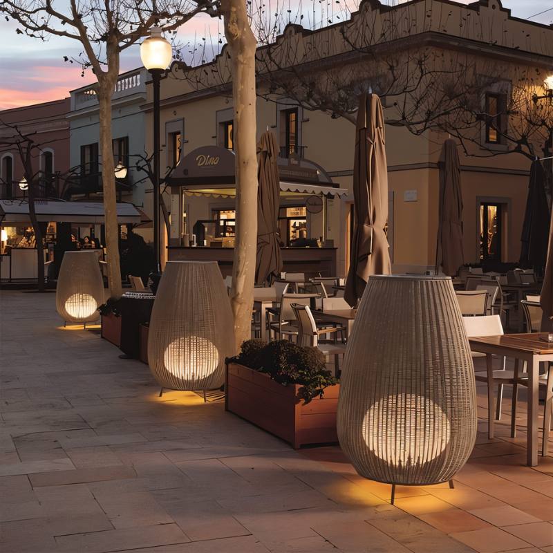 Candice Outdoor Floor Lamp - Nuvé