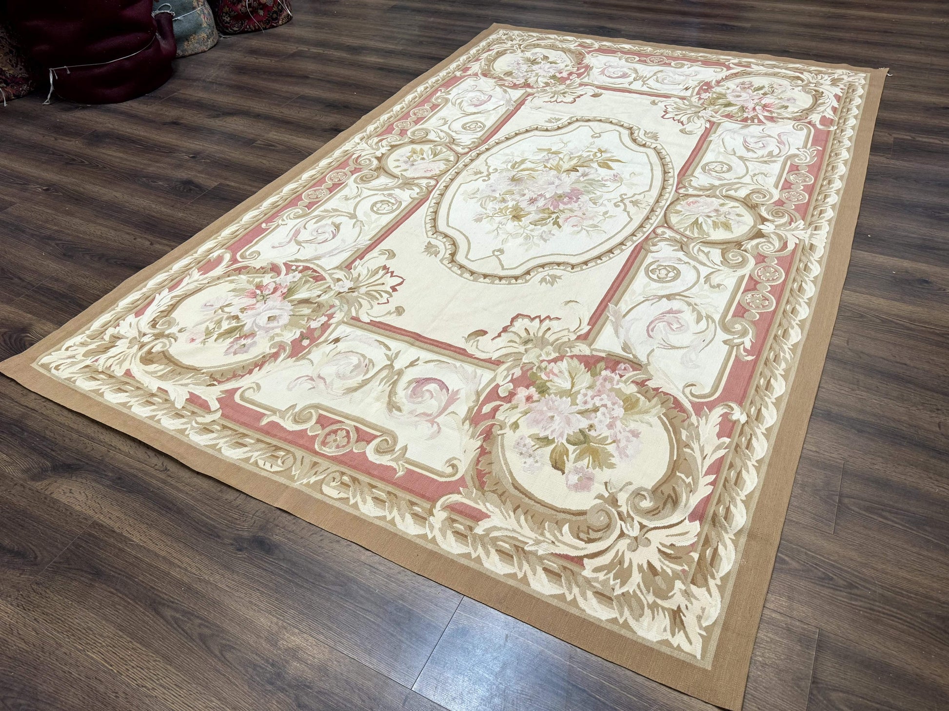 Aubusson Rug 6x9 - Nuvé