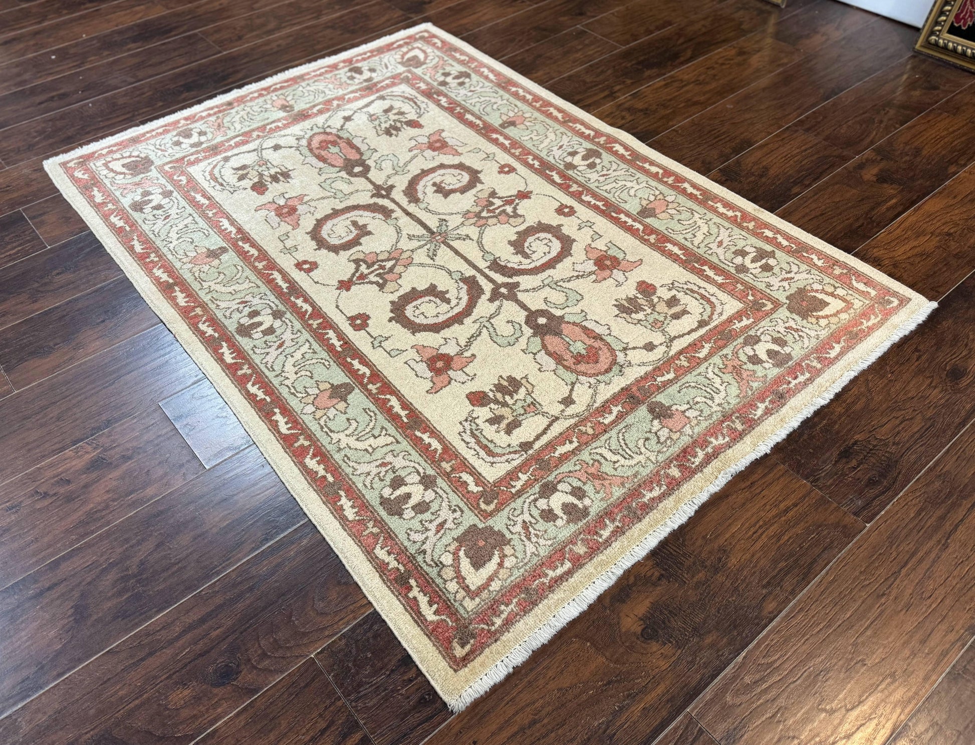 Indo Mahal Rug 4 x 5.6, Indian Handmade Wool Area Rug - Nuvé