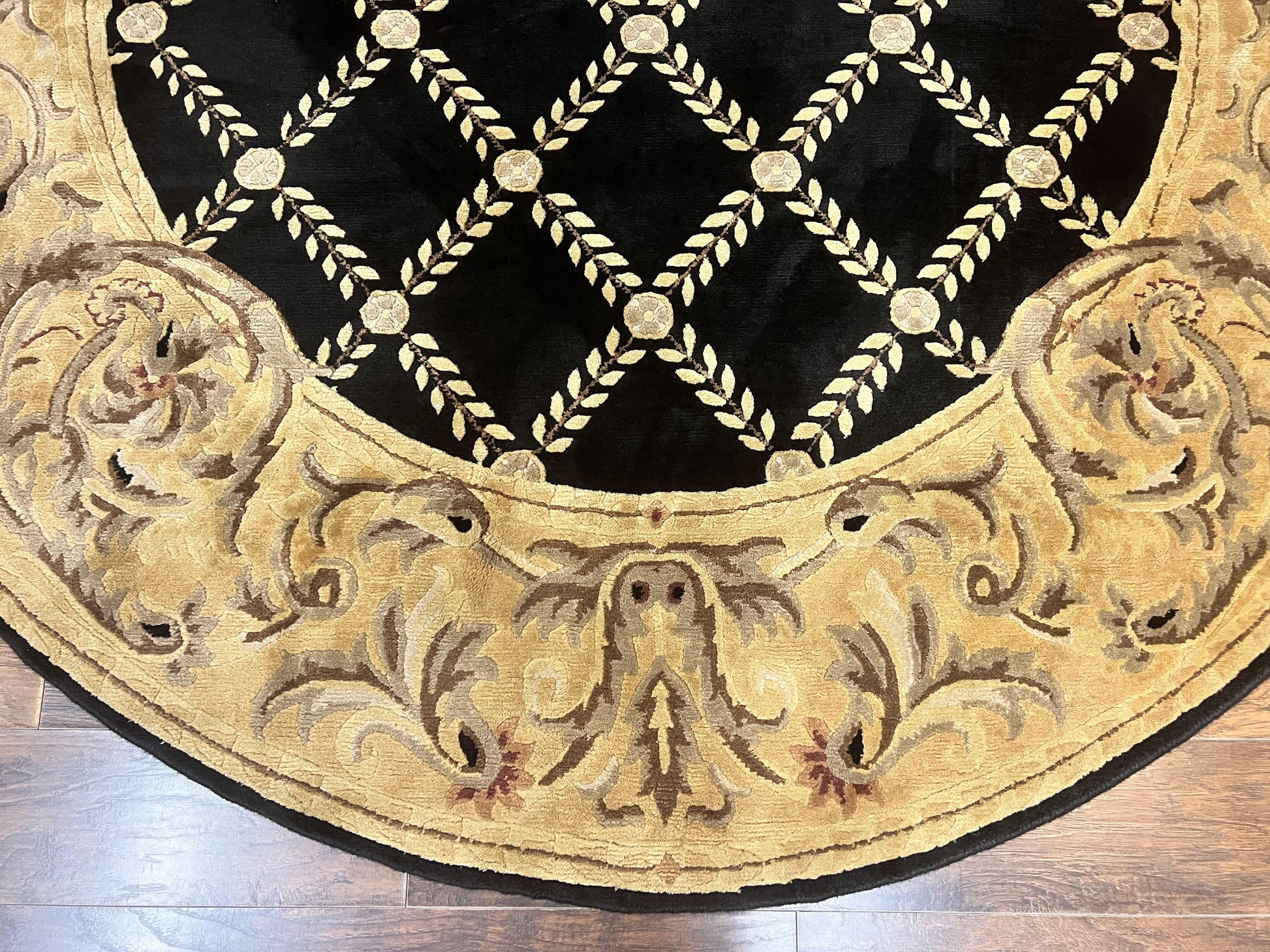 Oval Tibetan Rug 8x10, French Aubusson Design, Wool Handmade Vintage Carpet, Black & Beige, Soft Wool Pile - Nuvé