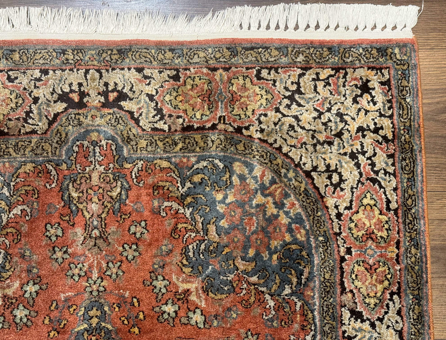 Indian Kashmiri Silk Rug 3x5, Fine 260 KPSI, Hand Knotted - Nuvé