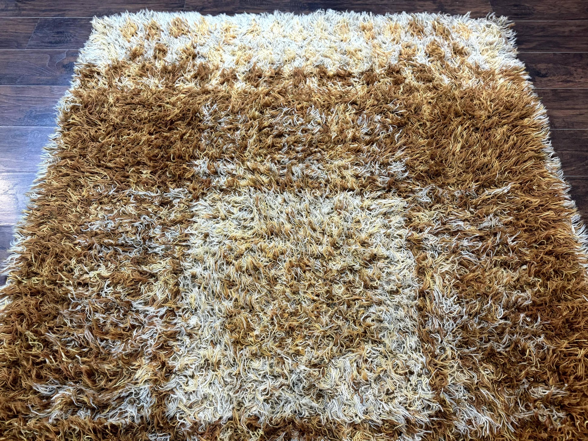 Vintage Rya Shag Rug 5.5 x 7.7 - Nuvé