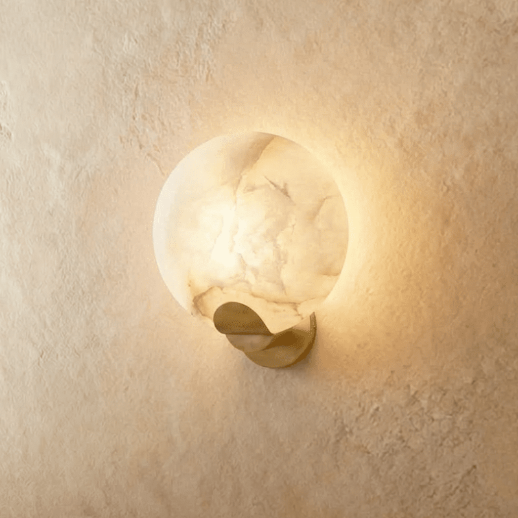Cruim Alabaster Wall Sconce - Nuvé