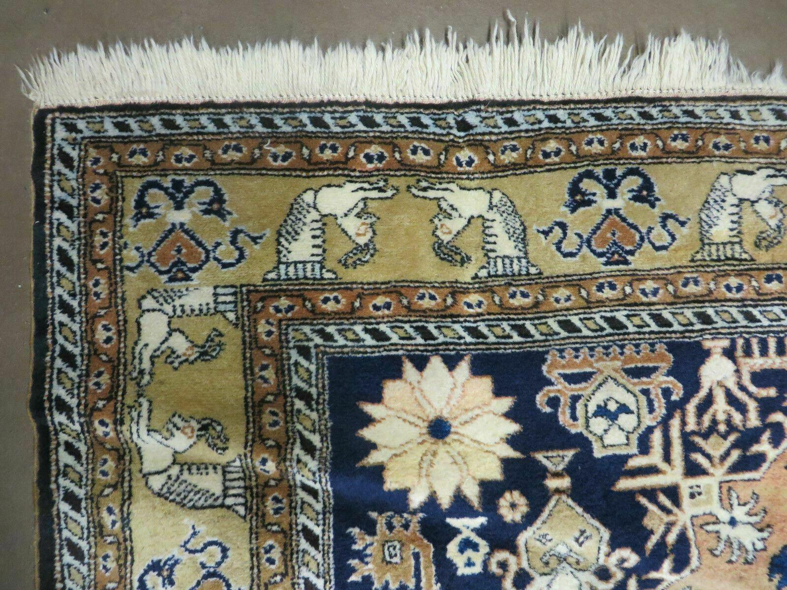 Persian Qum Rug 5.6 x 8.8, Navy Blue - Nuvé