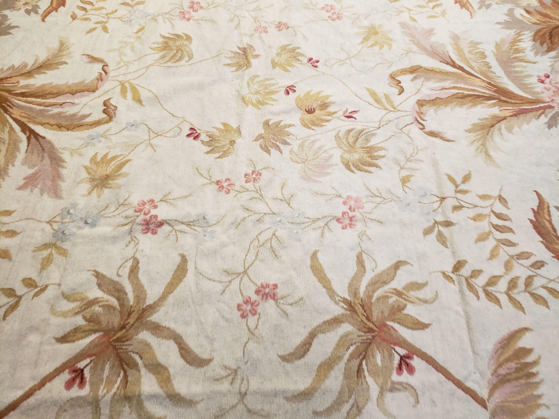 7' 7" x 9' 8" Needlepoint Rug Floral Beige Flat Weave Carpet 8x10 Handmade New Area Rug - Nuvé