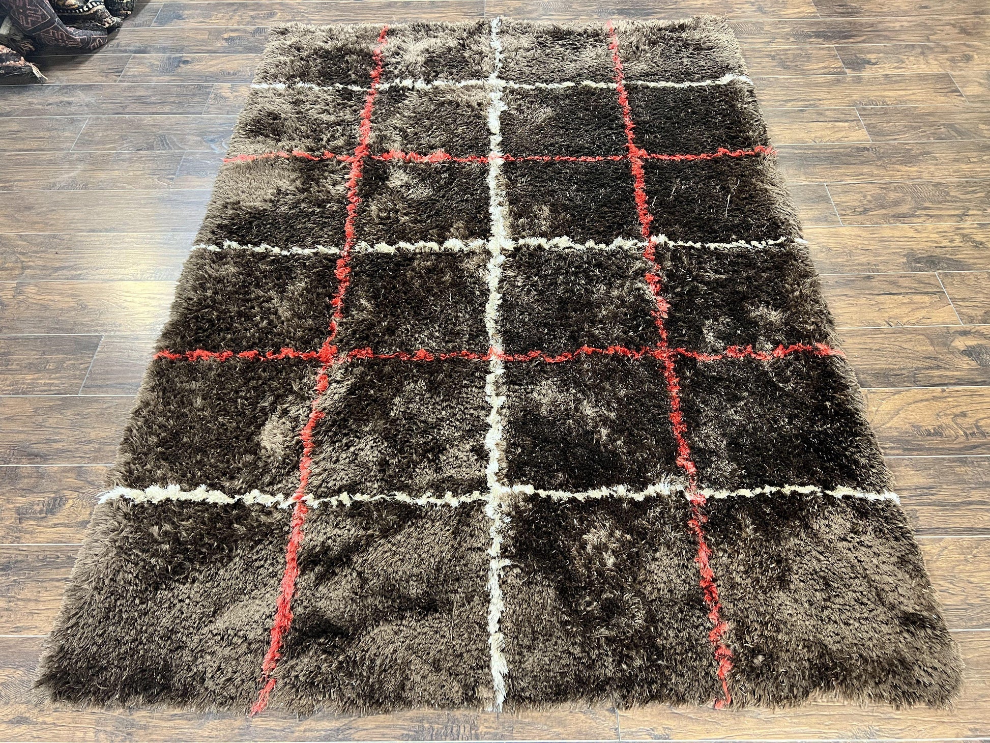 Shag Rug 6x8, Brown, Panel Design - Nuvé