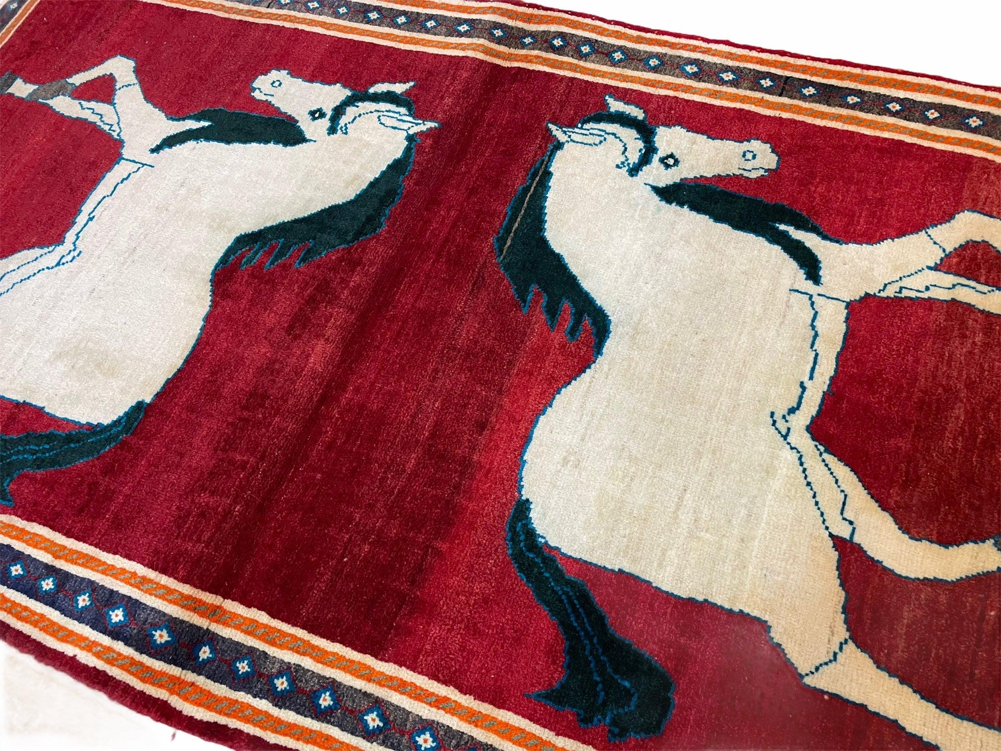 3.5 X 6 Handmade Hand-Knotted New Vintage Rug Quality Wool White Horses Red - Nuvé