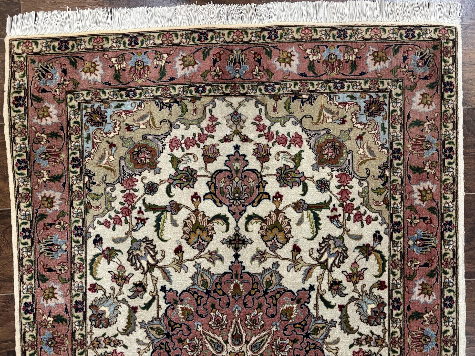Fine Persian Tabriz Rug 3x5, Floral Medallion, 340 KPSI, Ivory Salmon - Nuvé