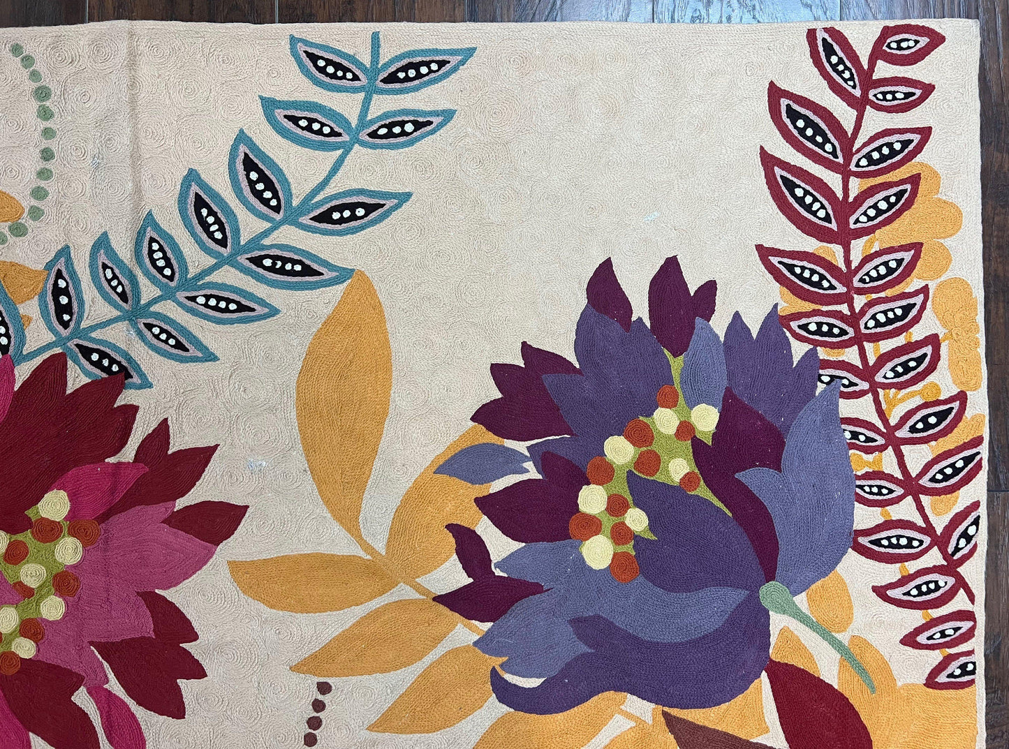 Indian Chain Stitched Rug 4x6, Hand Stitched Indian Embroidery Carpet, Large Floral Design, Contemporary, Cream and Colorful Flowers, Wool - Nuvé