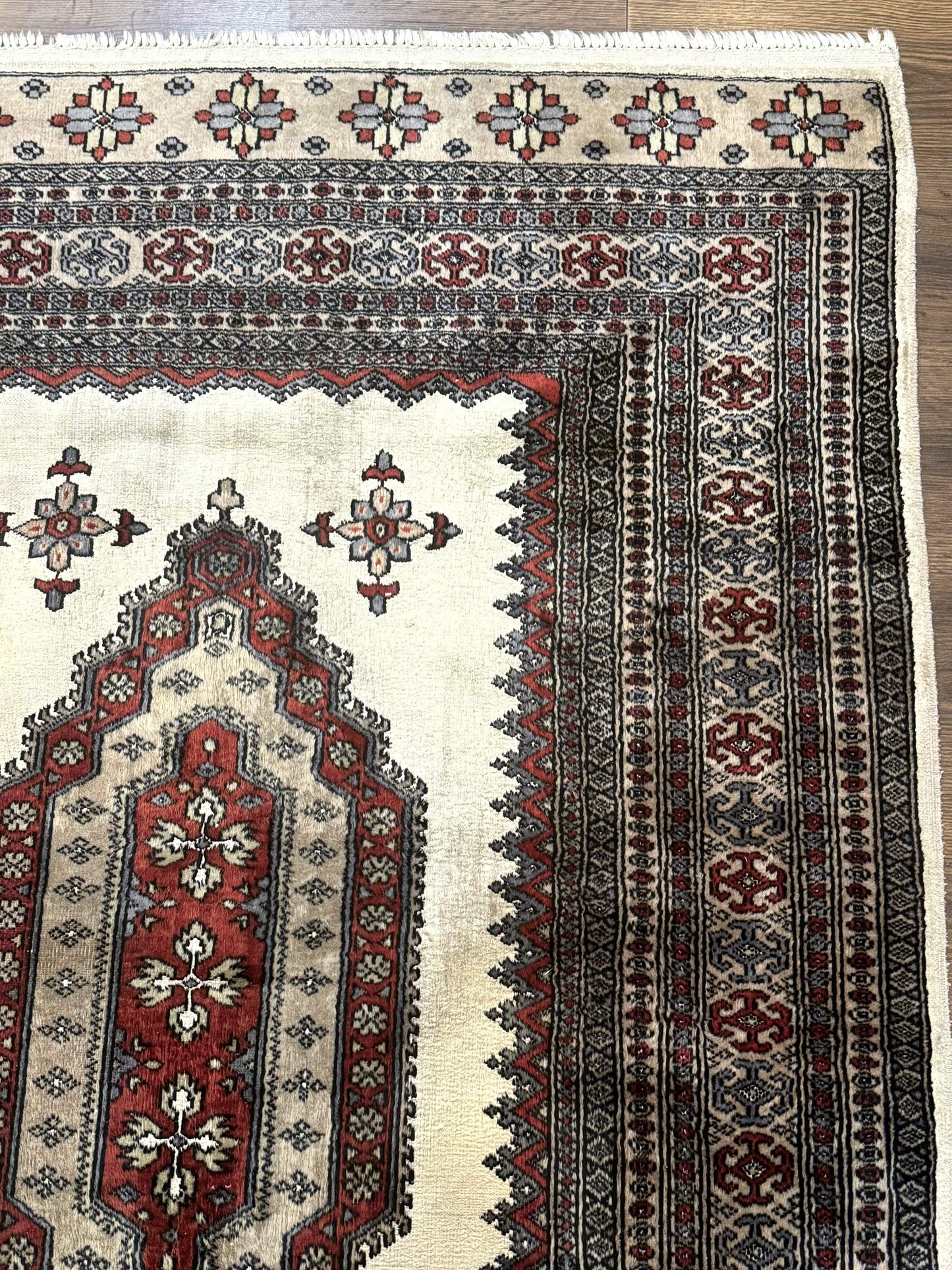 Pakistani Turkoman Rug 4x6, Semi Open Field, Ivory, Vintage - Nuvé
