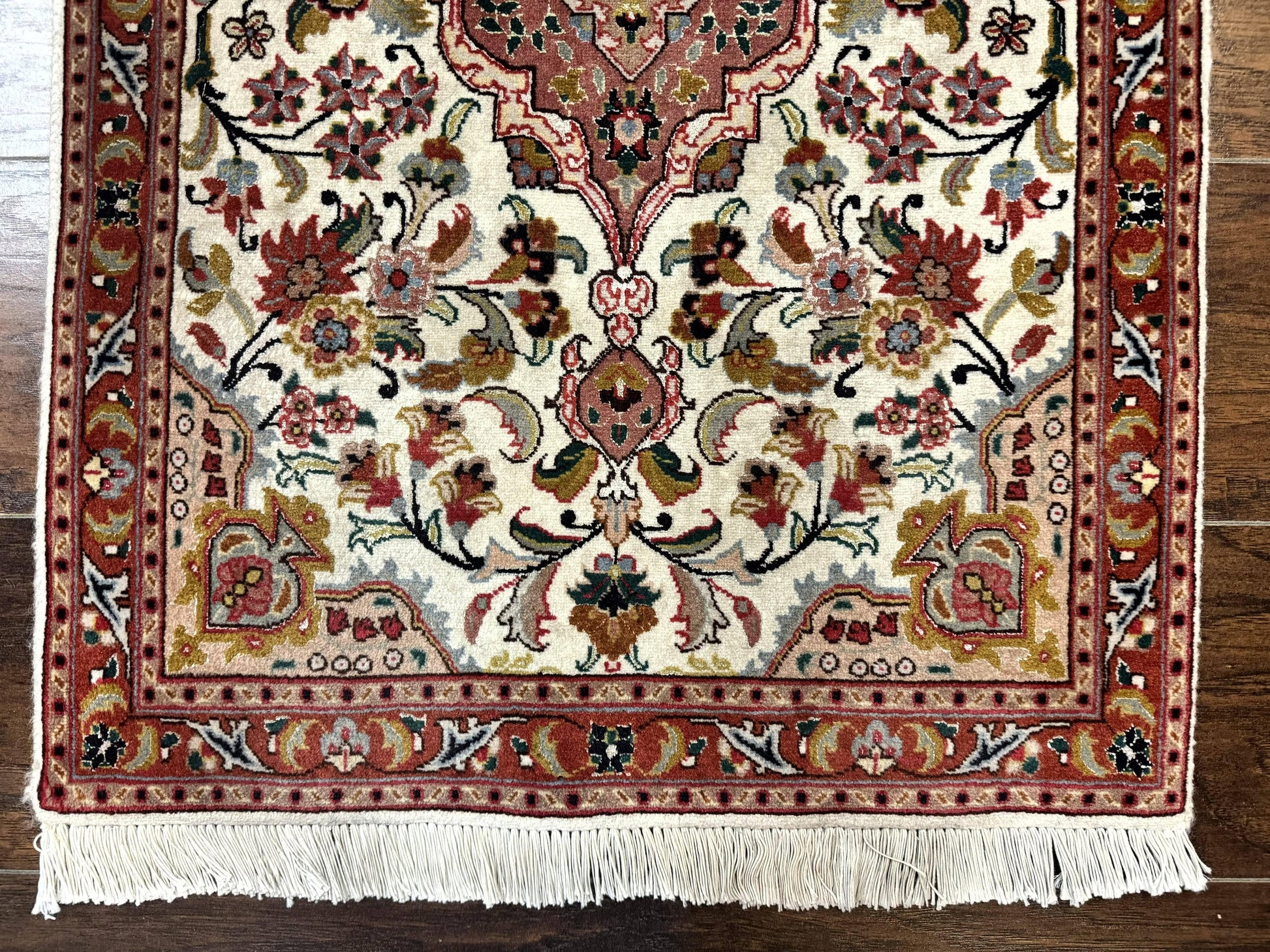 Small Persian Tabriz Rug 2x3, Floral Medallion, Wool and Silk, 340 KPSI - Nuvé