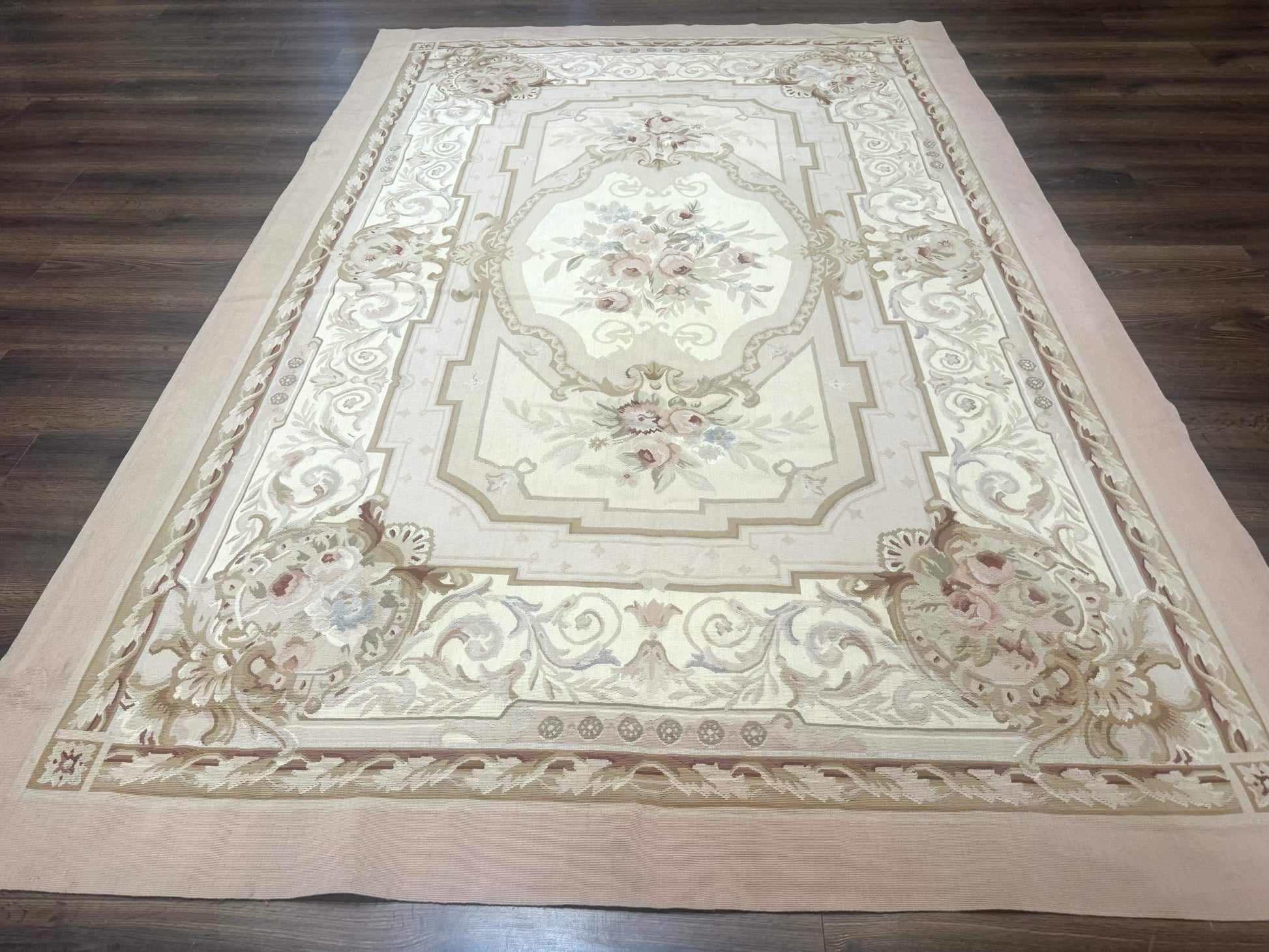 Aubusson Rug 6x9, Elegant, Flatweave, French European Design - Nuvé