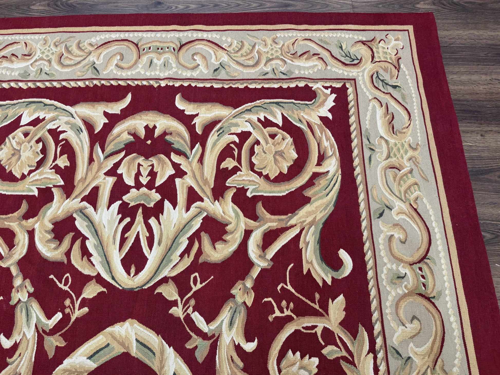 Burgundy Aubusson Rug 6x9, Vintage Wool Carpet - Nuvé