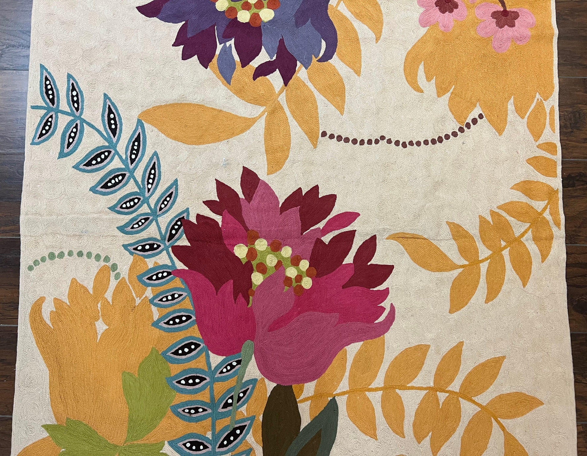 Indian Chain Stitched Rug 4x6, Hand Stitched Indian Embroidery Carpet, Large Floral Design, Contemporary, Cream and Colorful Flowers, Wool - Nuvé