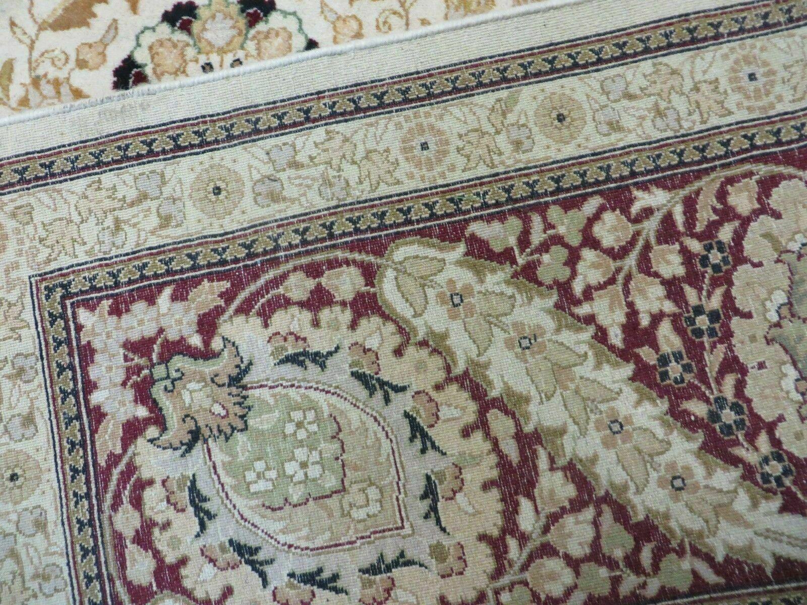 9' X 12' Vintage Handmade Wool Rug Pakistani Floral Design Nice Vegetable Dye - Nuvé