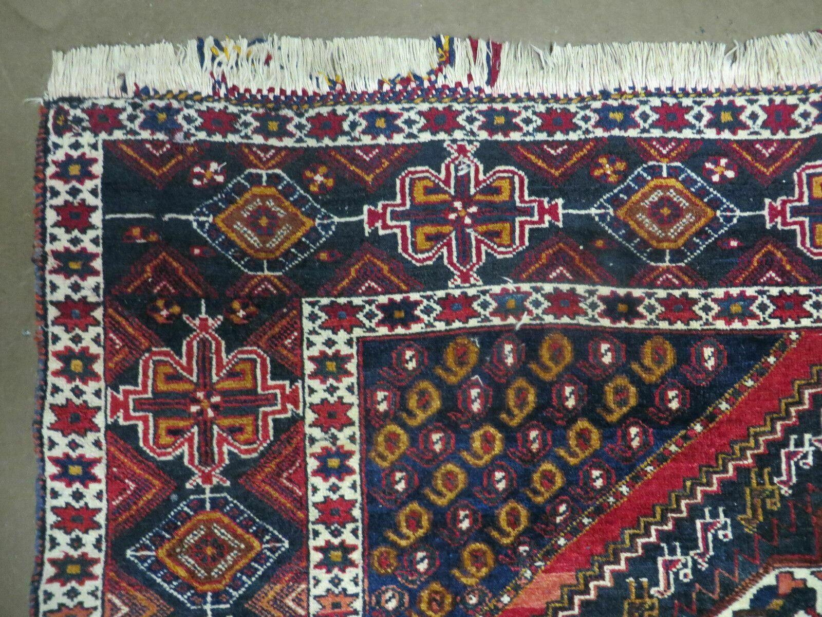 4' X 5.5' Vintage Handmade Turkish Tribal Wool Rug Medallion Nice - Nuvé